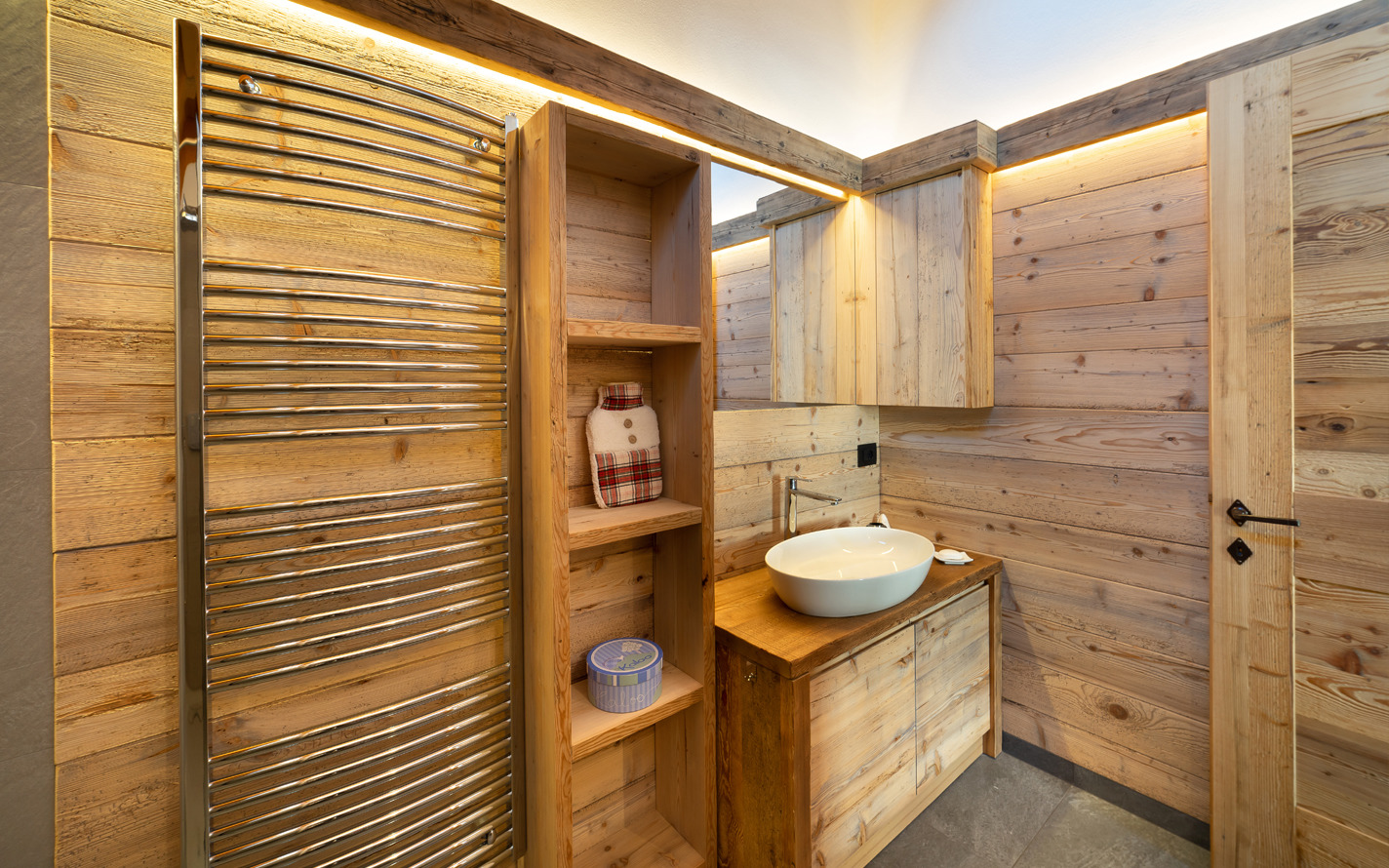 旋转木屋中的现代生活空间-12