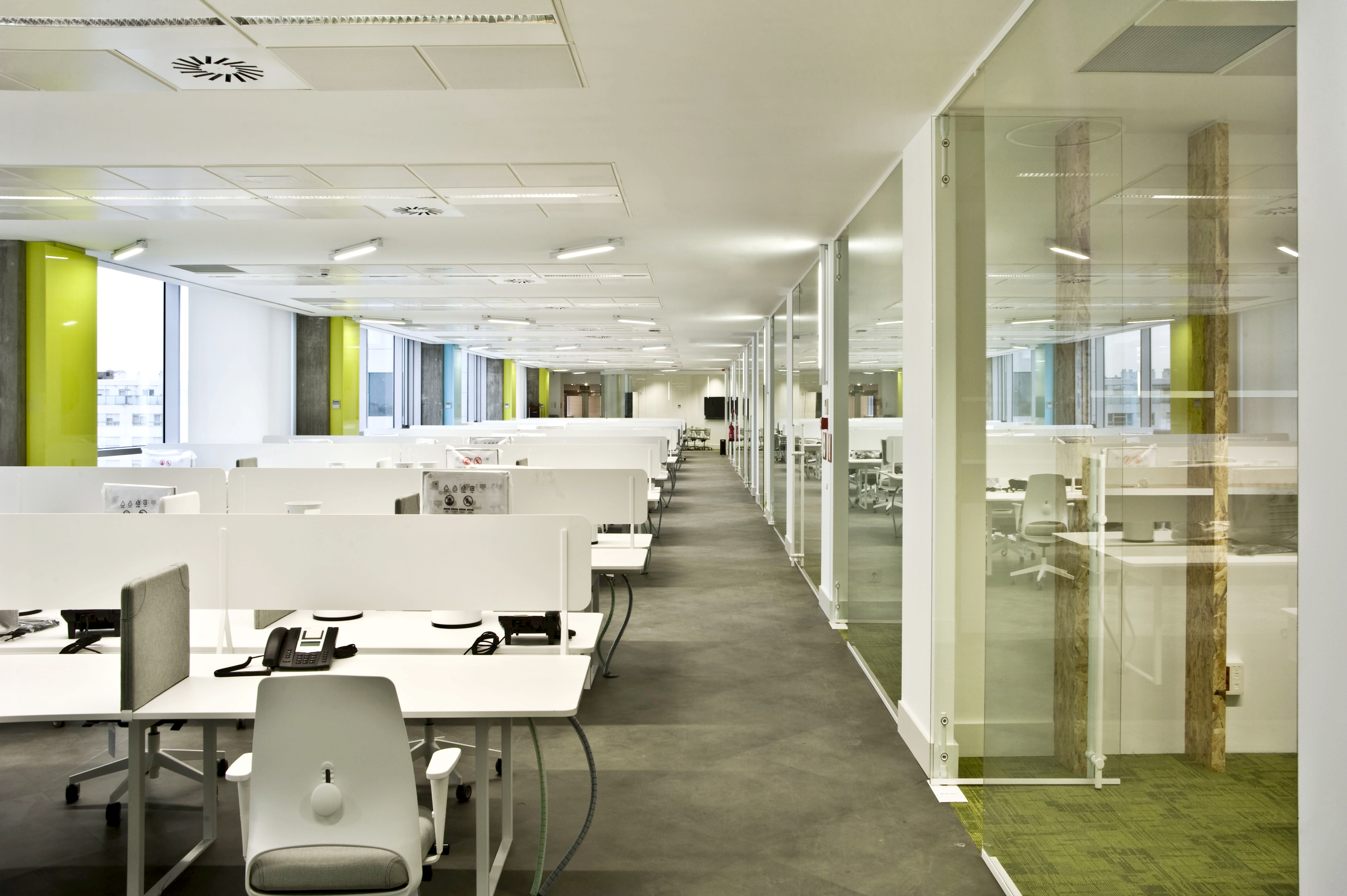 灵活高效，FCC 新总部办公空间设计-41