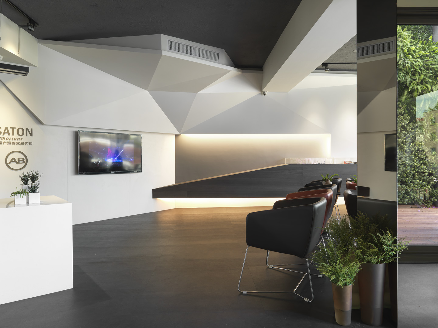 城市雨意与花季——助听器诊所诗意空间设计-24