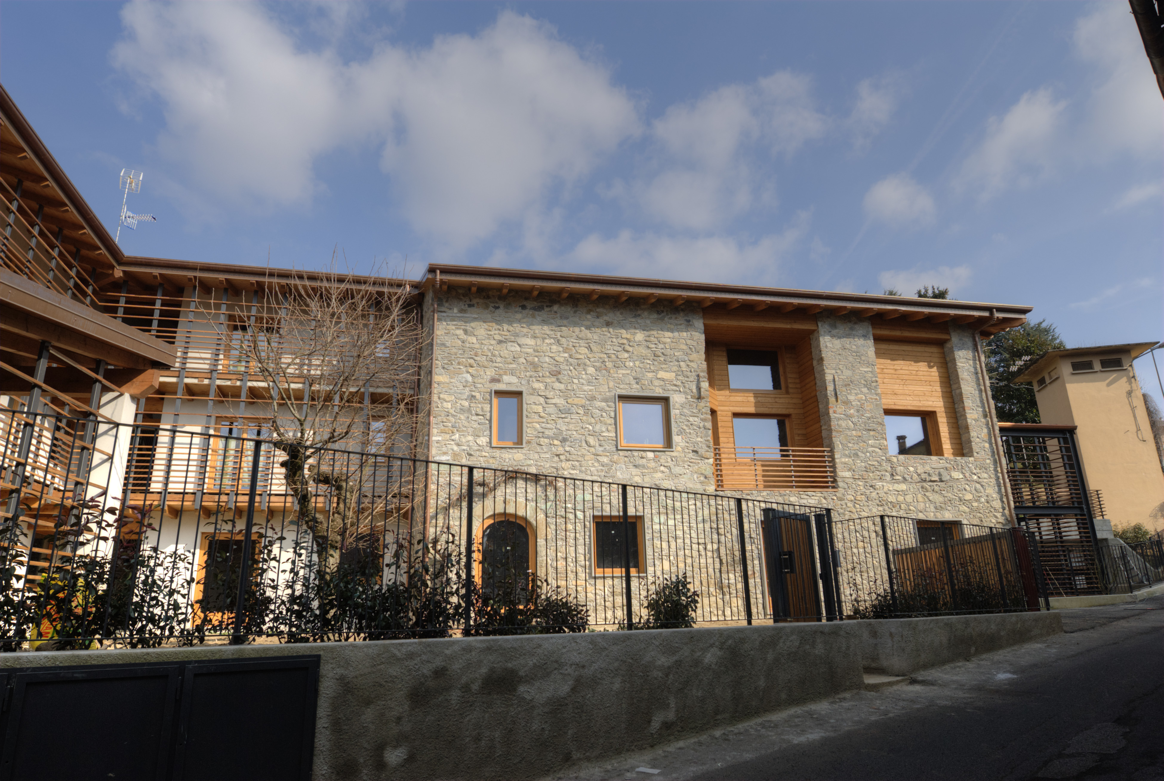 融合传统与现代的意大利乡村住宅改造-2