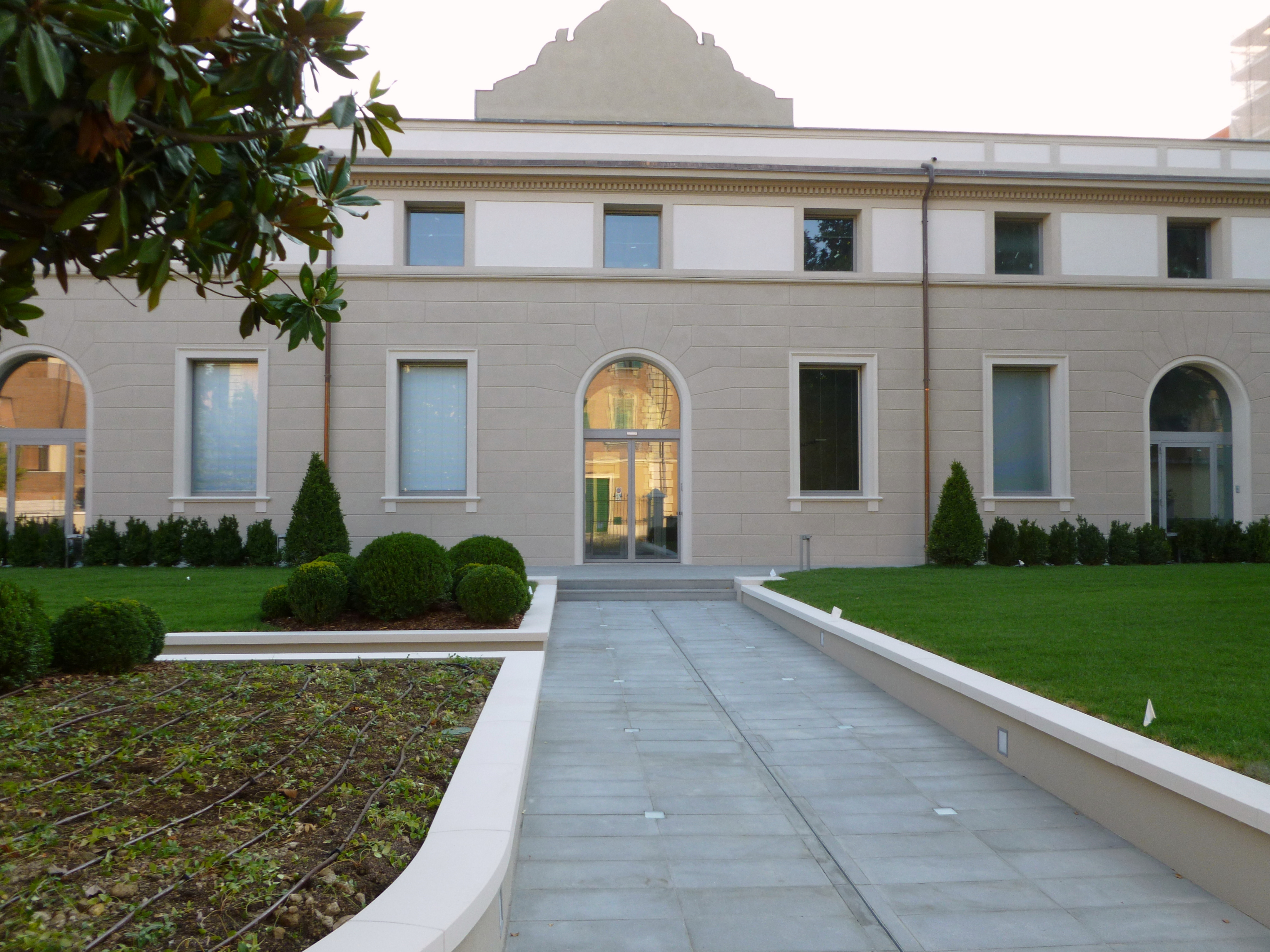 2013 年完成的意大利私人银行室内设计-34