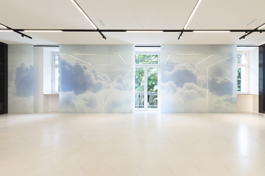 光影交织的培训教室-2