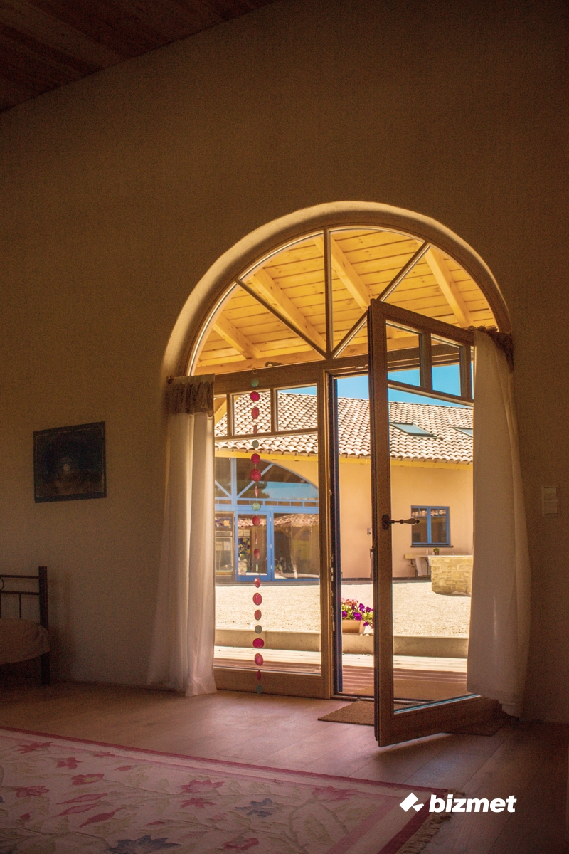 2015 年完工的多功能文化艺术中心 | Kulturzentrum3Klang 的木质门窗设计-15