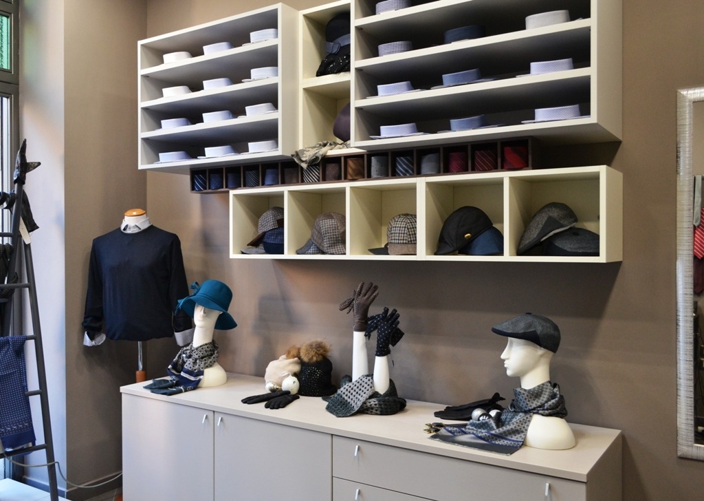 简约优雅的"La Cravatta"商店设计-5