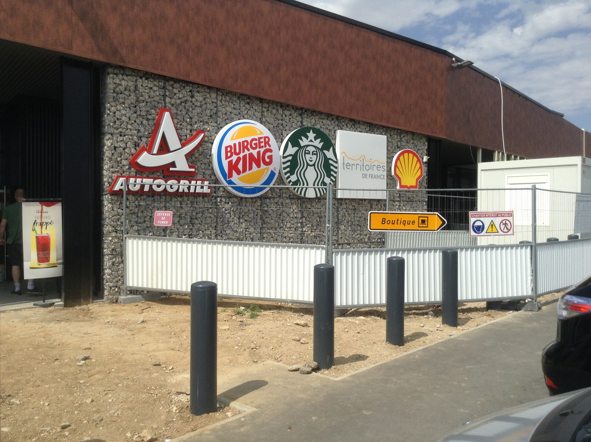 2017 年完成的 Autog Grill 餐厅设计-27