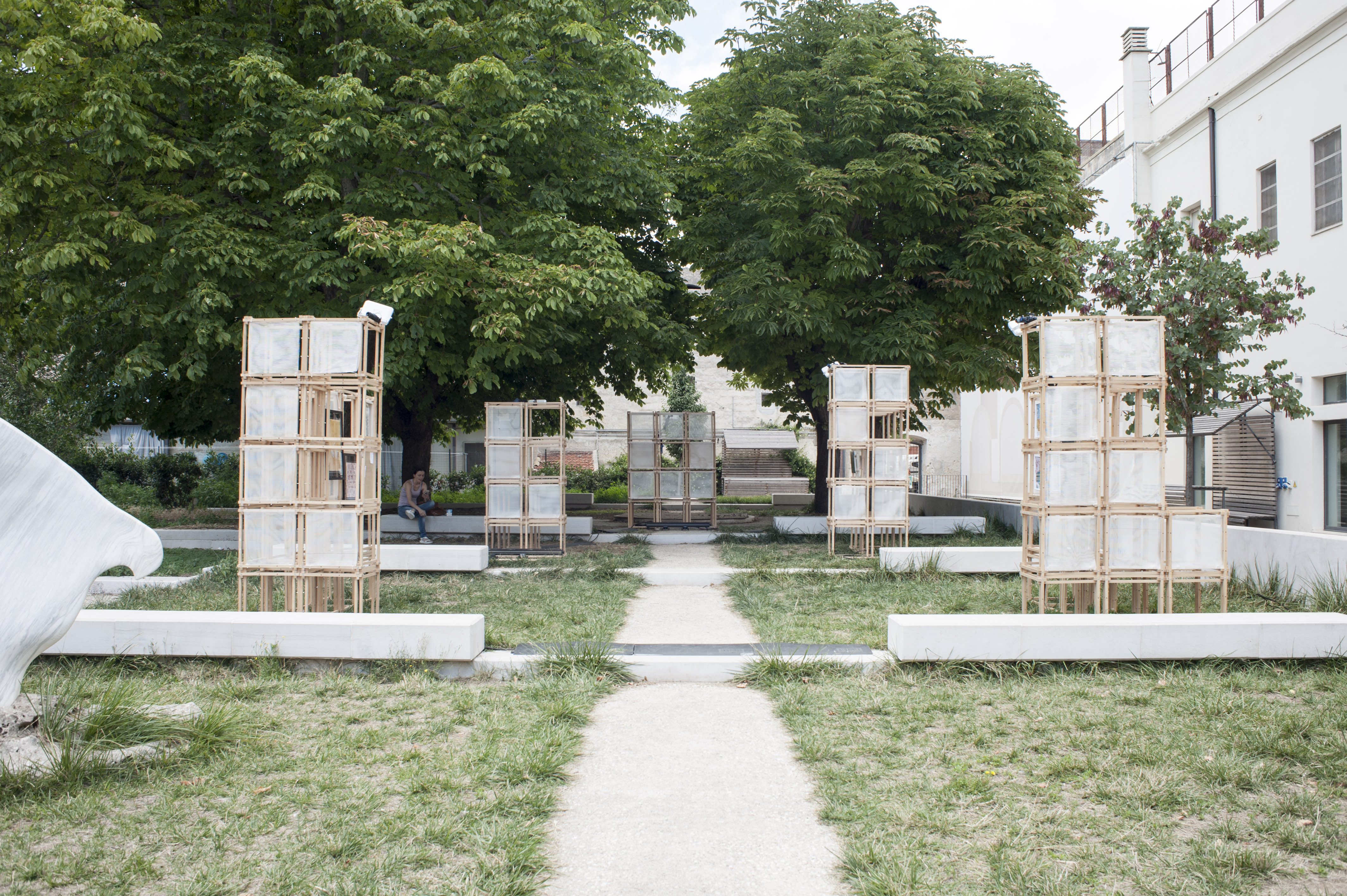 Close 空间艺术装置-35