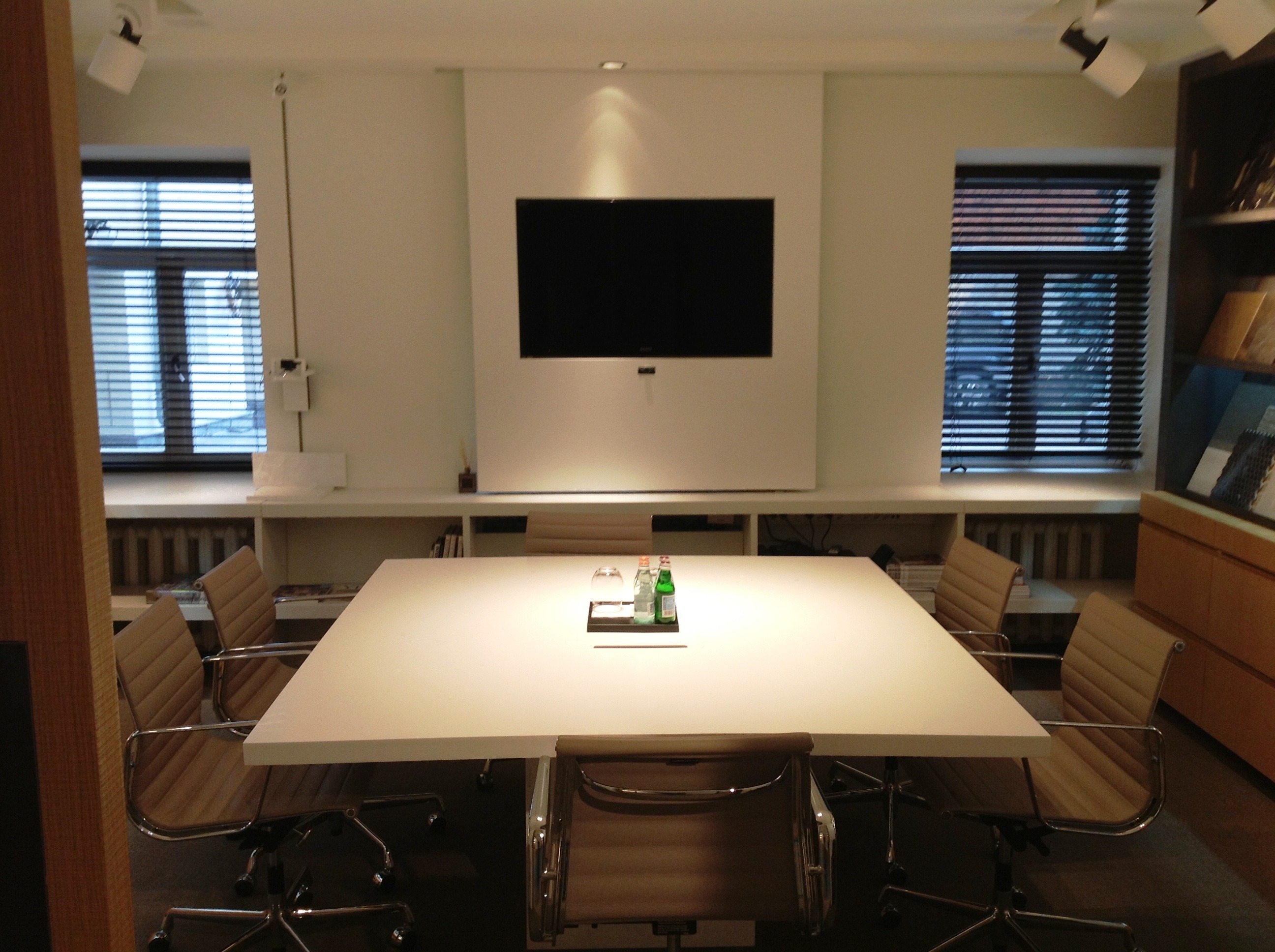 莫斯科 Belvedere 展示厅——珍稀材料与优雅设计的完美结合-1