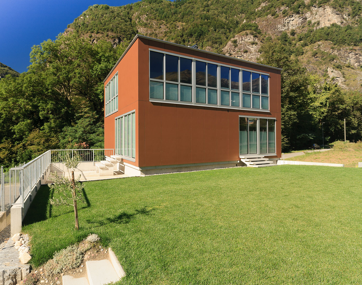 2013 年完工的意大利单家庭住宅设计-4