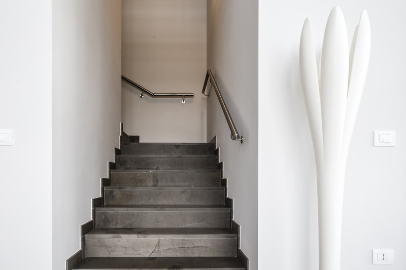 优化办公空间，提升企业形象-8