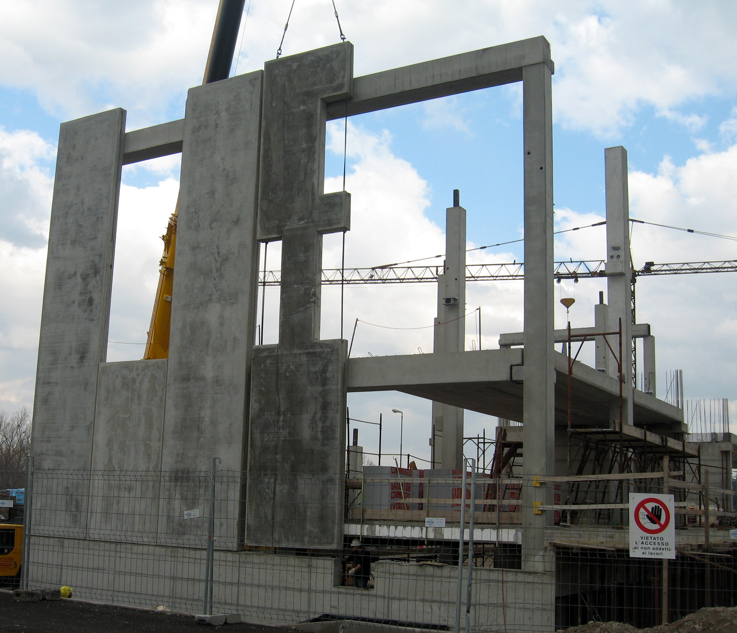 2013 年完成的 Direzionale 办公楼 | 精简现代的设计风格-11