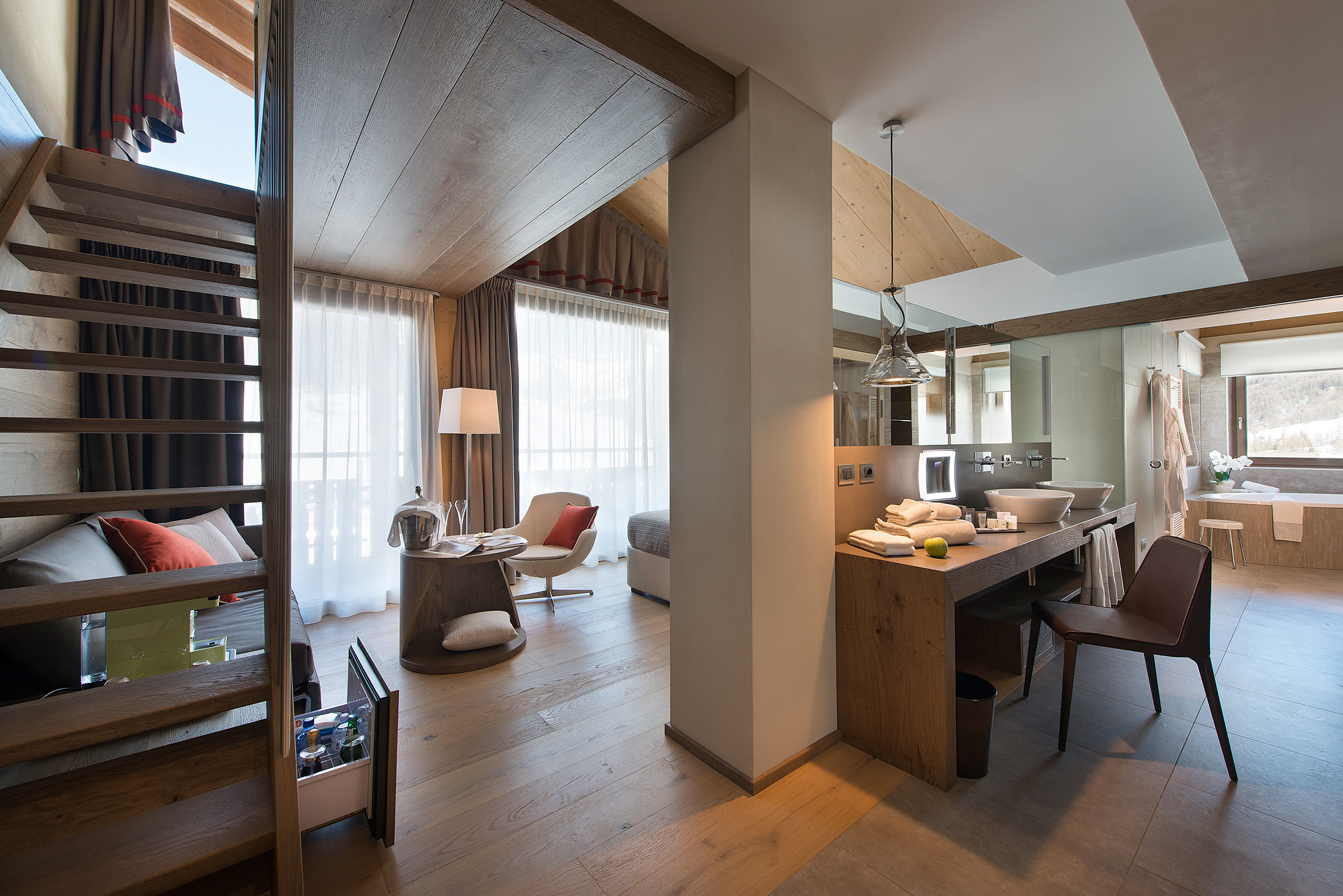 意大利 Livigno 酒店“Baita Montana”自然元素主题设计-13