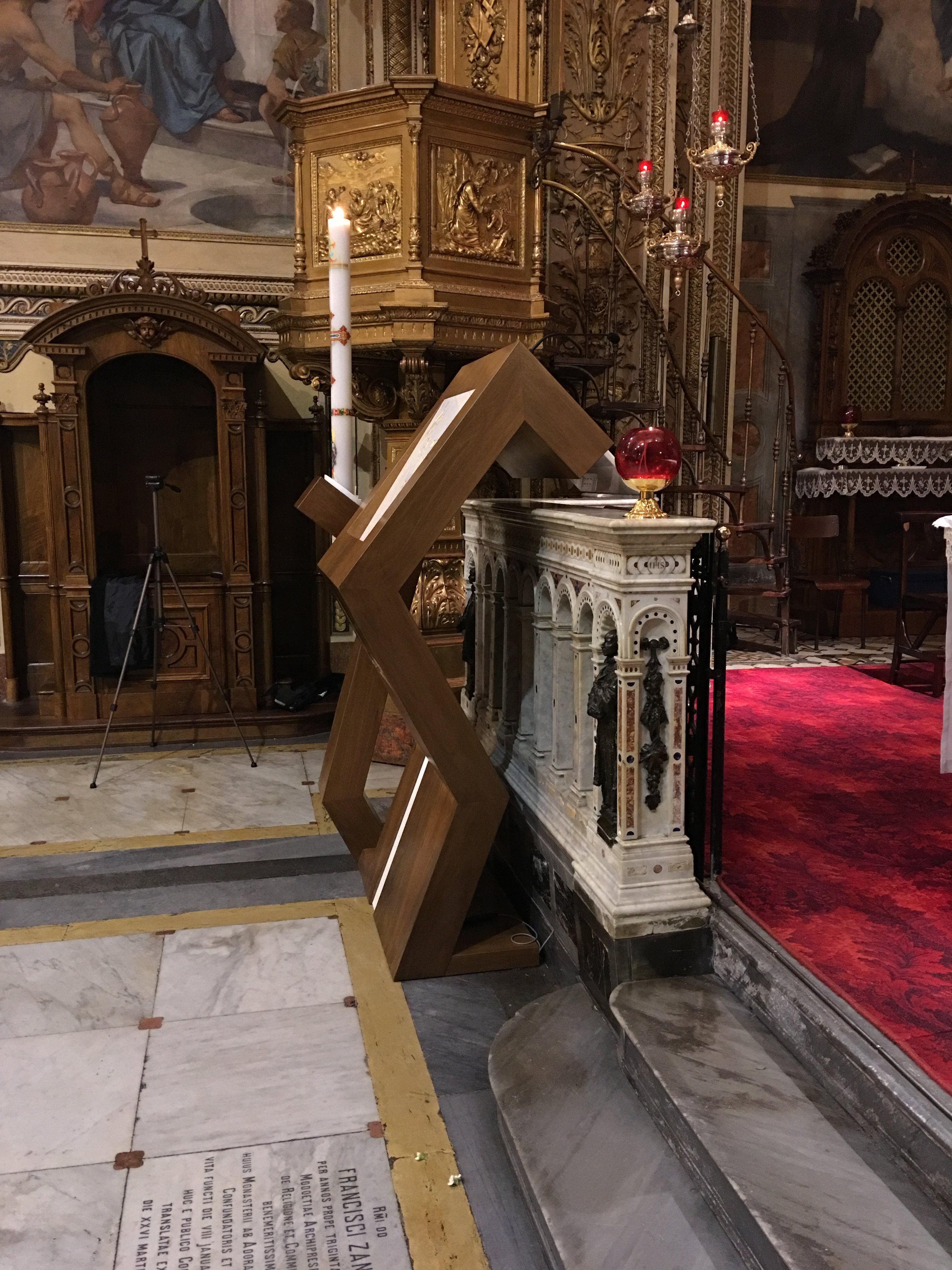 2016 年完成的"In Adorazione"项目 | 木质结构教堂的室内设计-3