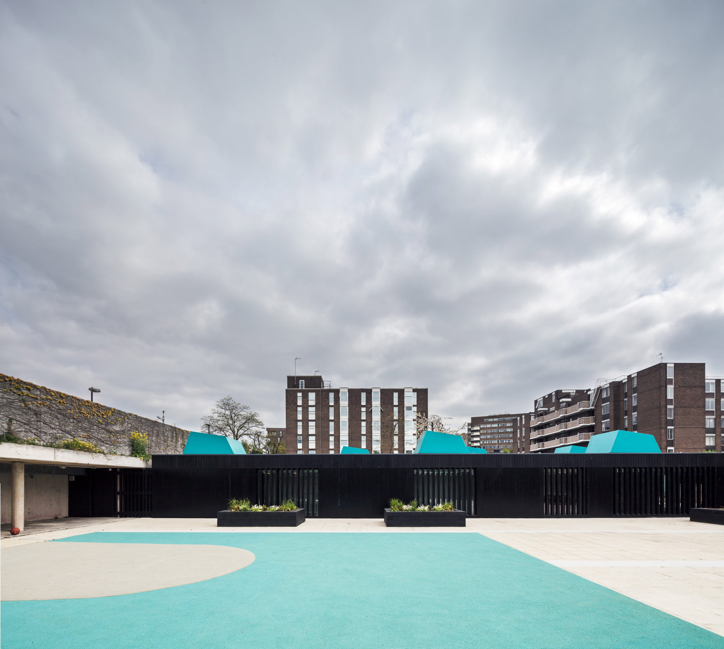 哈弗斯托克在伦敦现代派建筑群中打造新学校-3