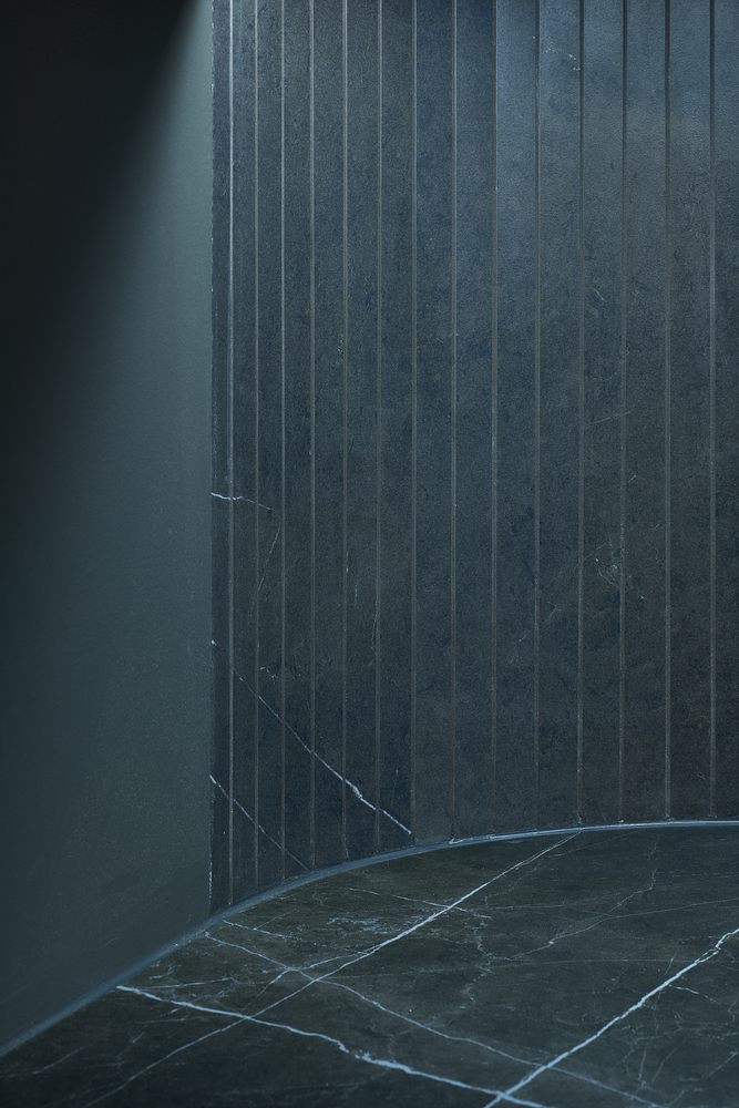 黑灰空间的对角线魅力-25