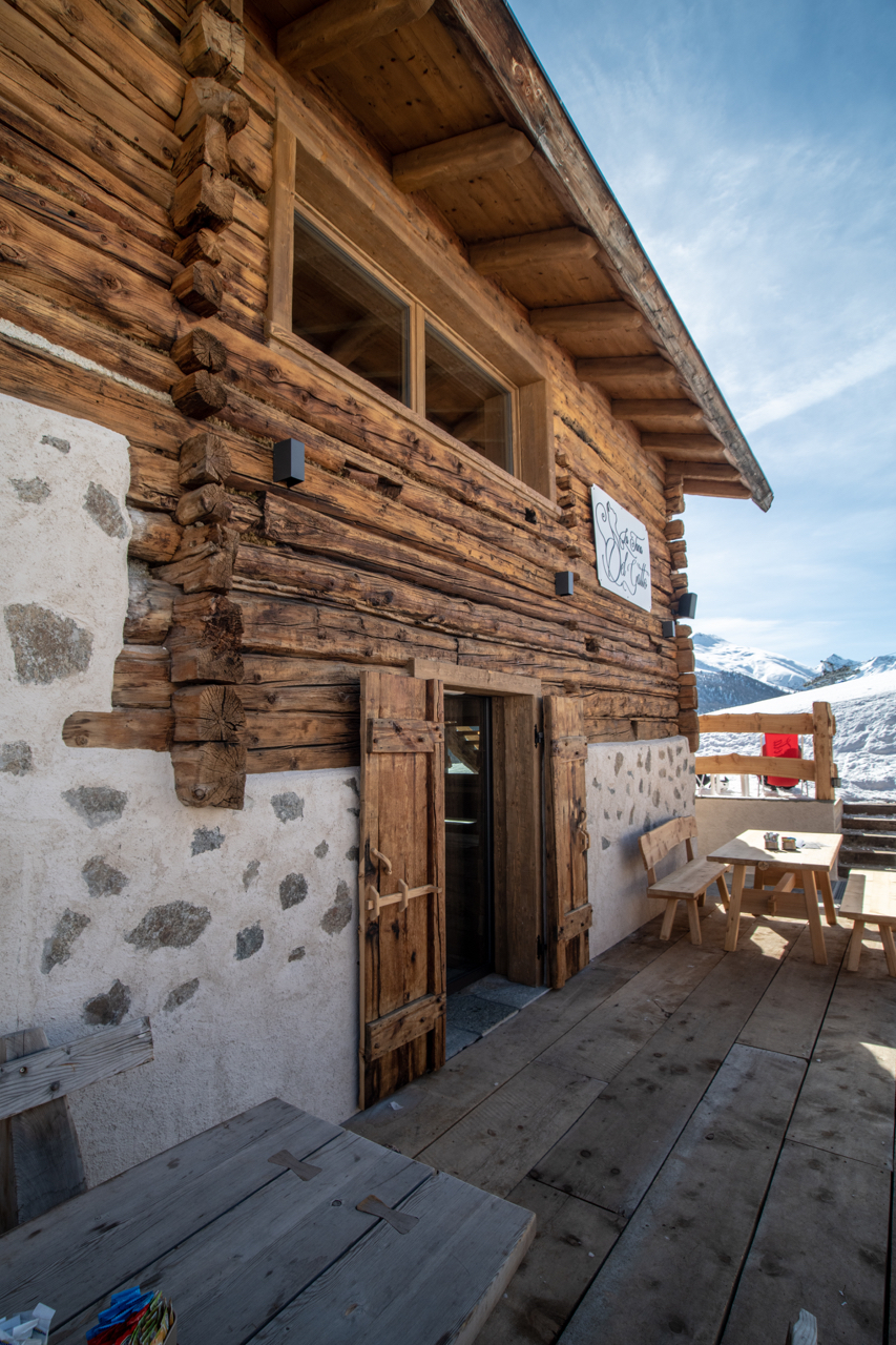 雪山之上的温馨猫舍——La Tana del Gatto 餐厅设计-49