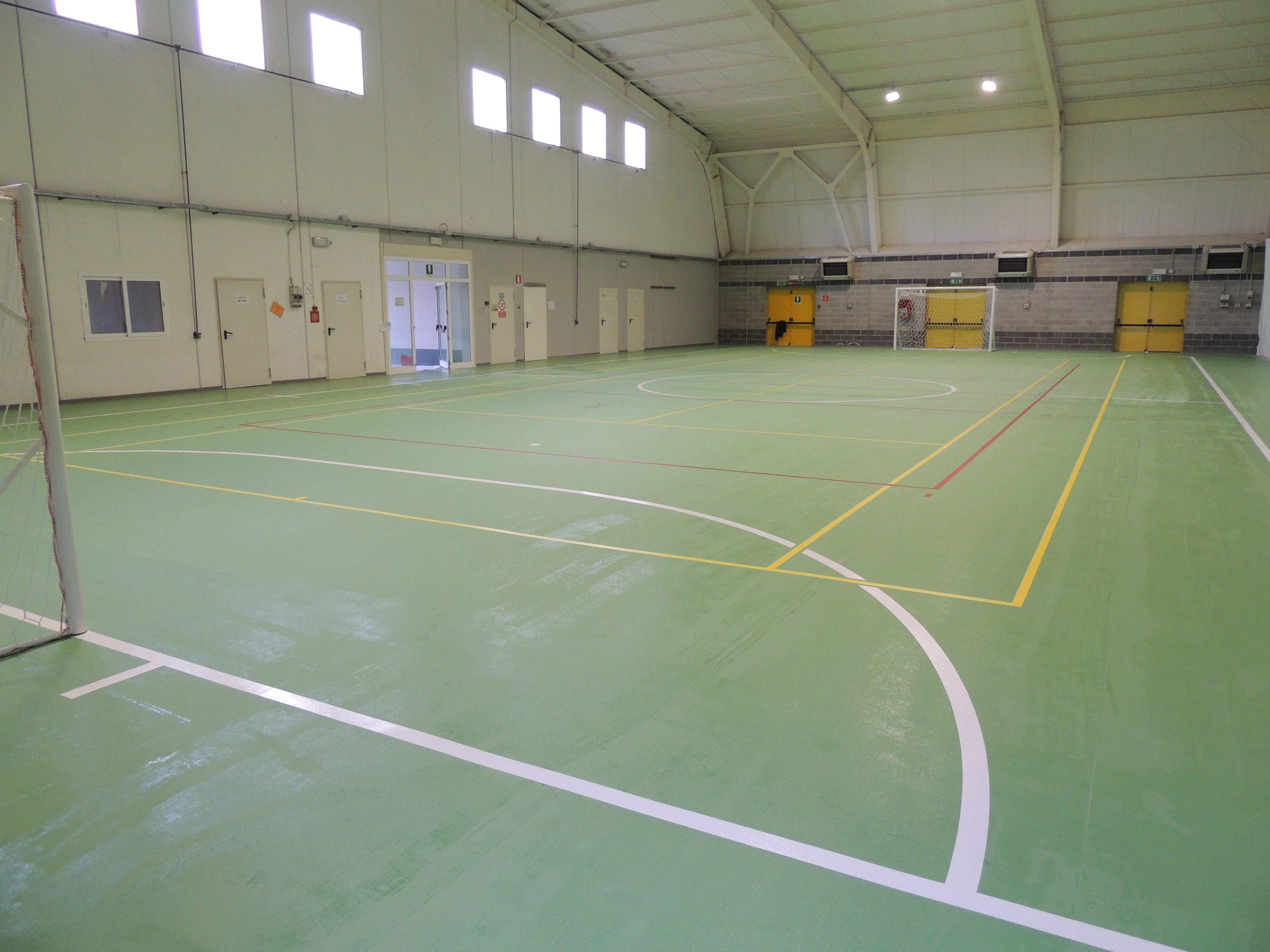 2016 年完成的 Osoppo 运动中心 | 创新多功能运动场地与设施-9