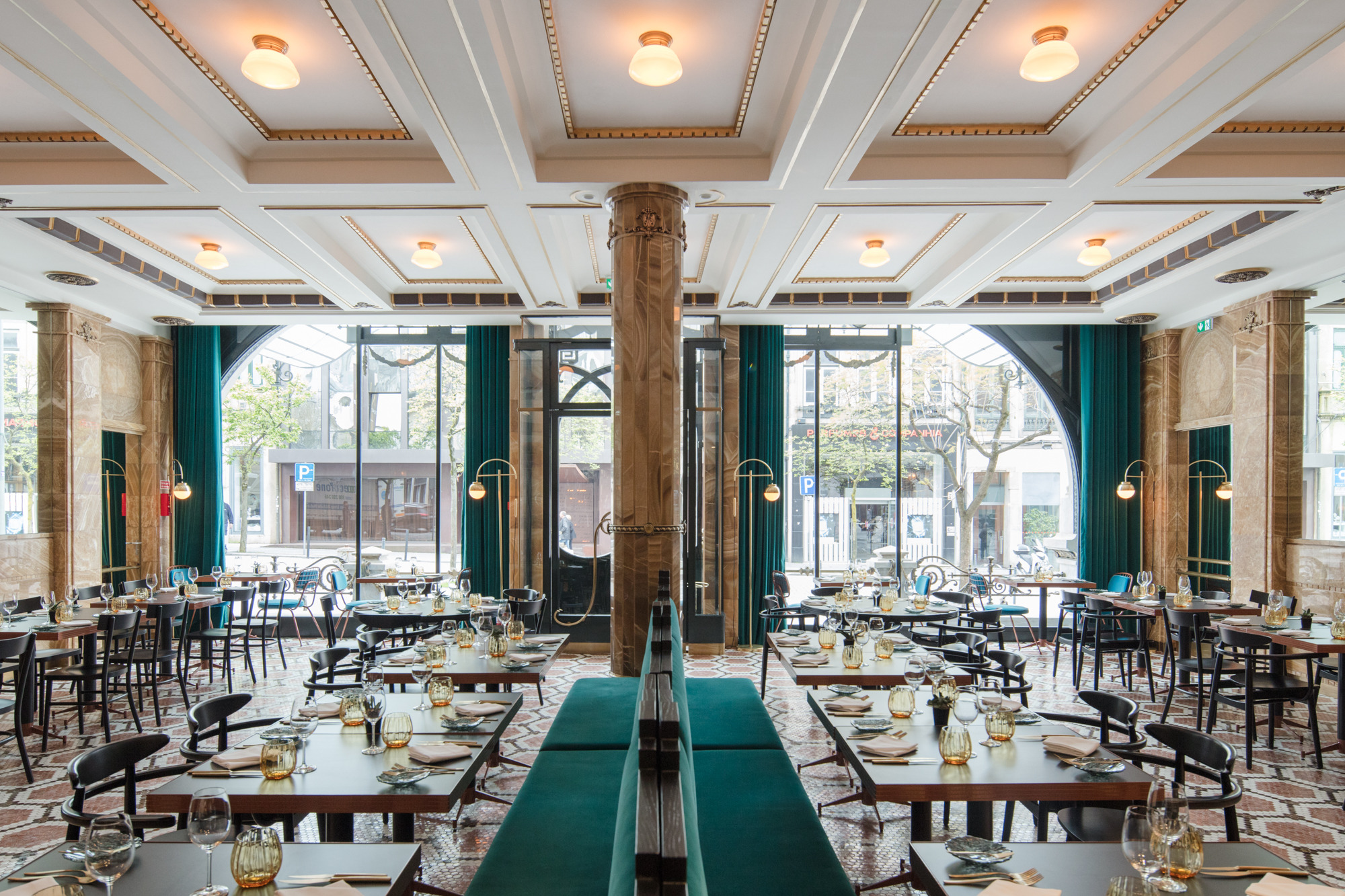 葡萄牙波尔图历史建筑“A Brasileira”酒店的修复与新生-58