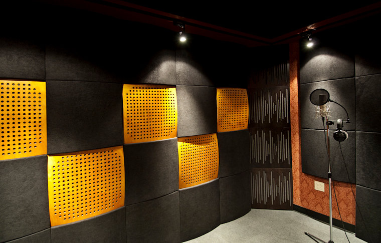 麦克莫瑞与瑞安·刘易斯选用 Vicoustic 打造顶级录音室-4