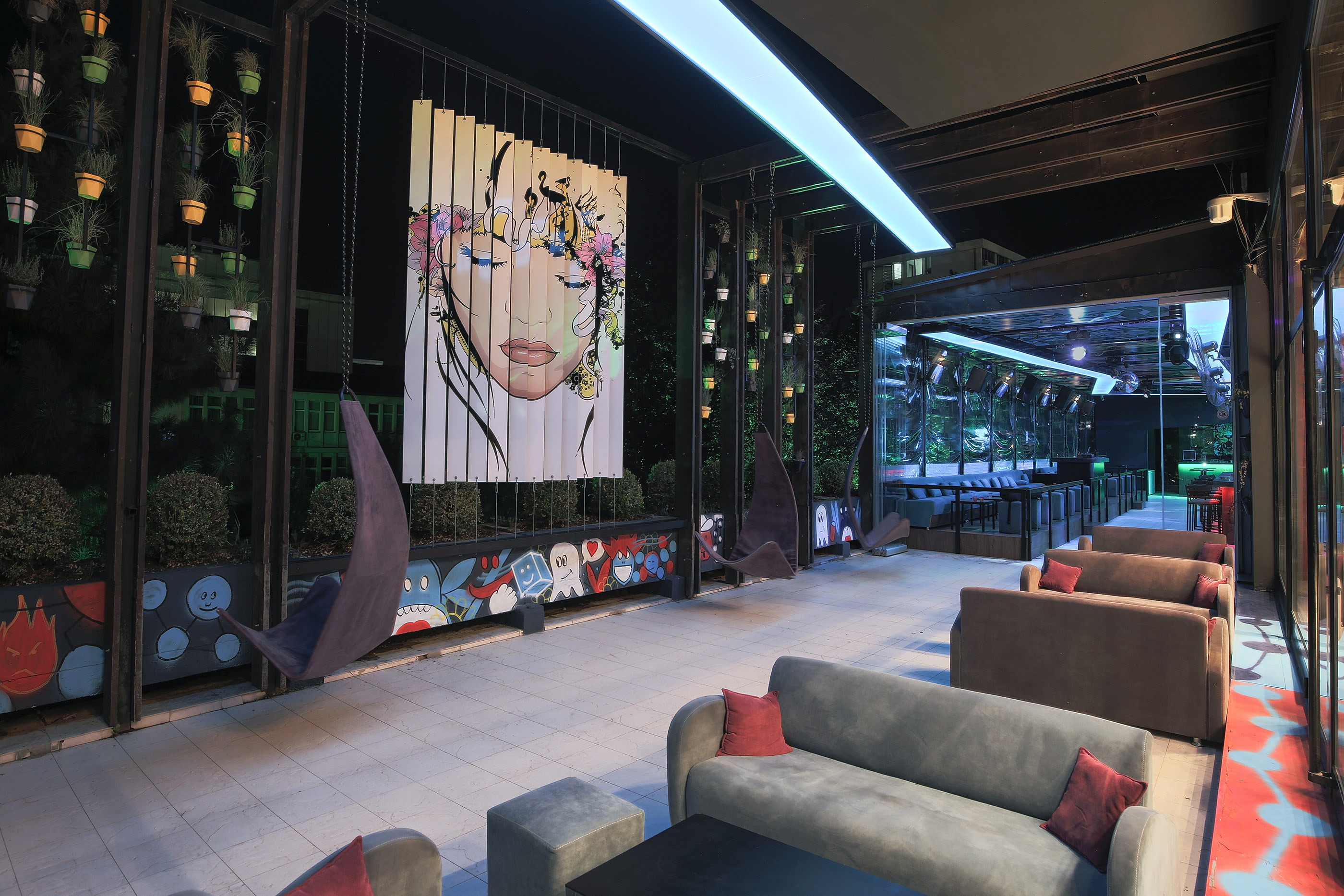 BONZAI Lounge Bar & Sushi-9