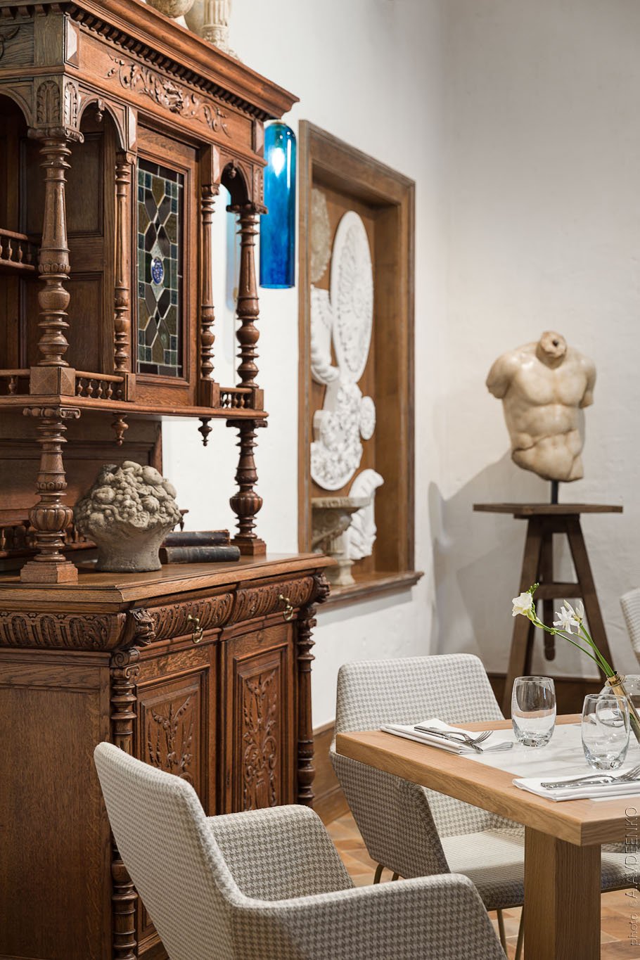 历史建筑中的现代餐厅 | DOM N10-4