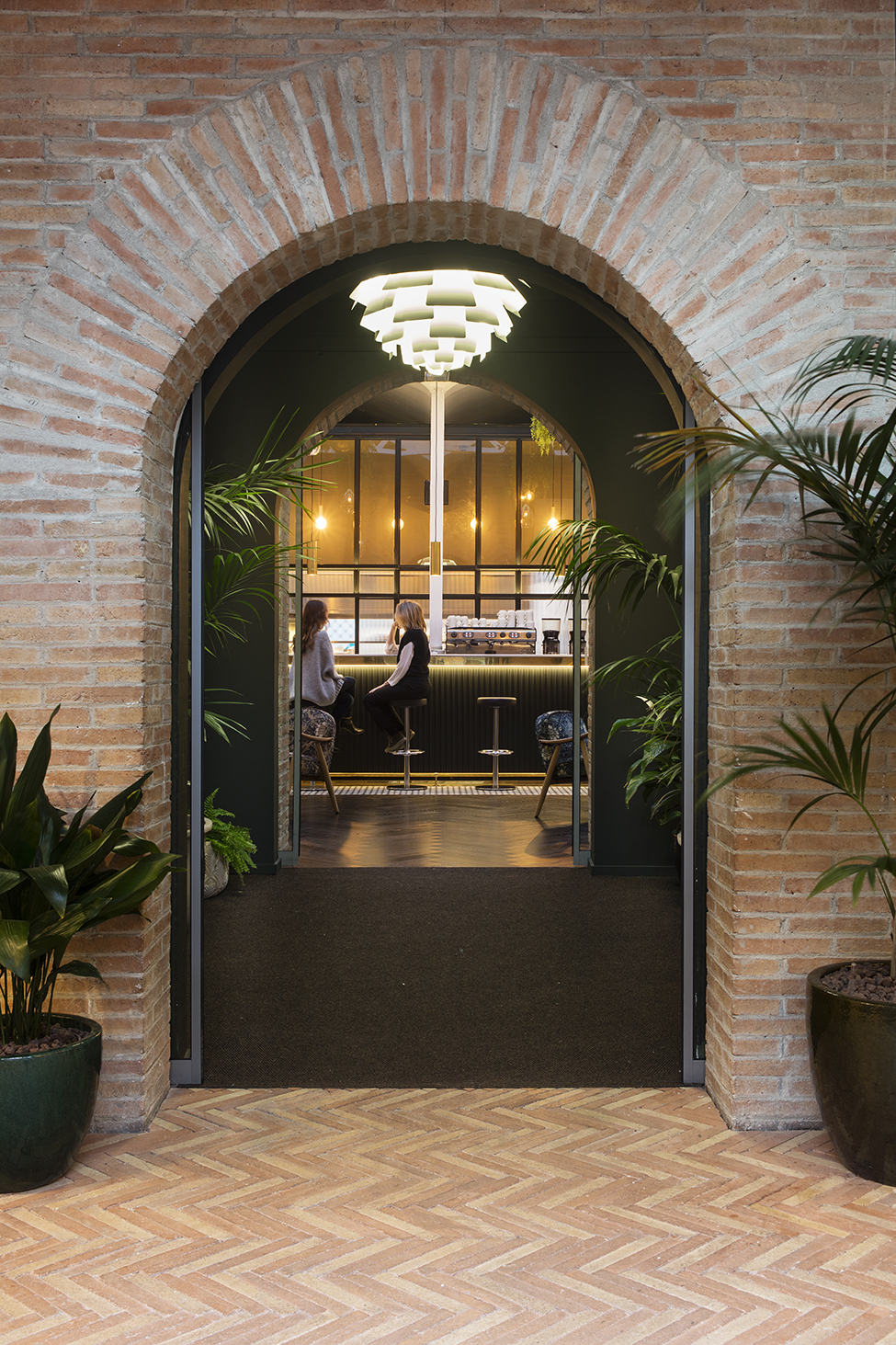 2018 年巴塞罗那 Caixaforum 餐厅室内设计案例解析-2