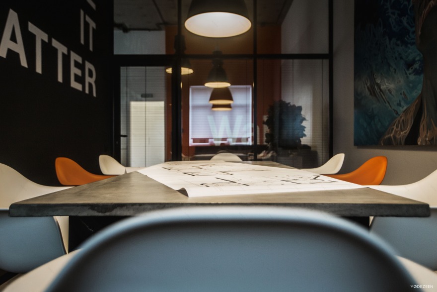 乌克兰现代建筑公司办公室设计-10