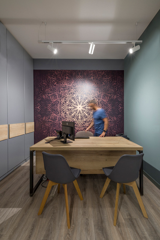 绿意盎然的家庭旅行工作站-9