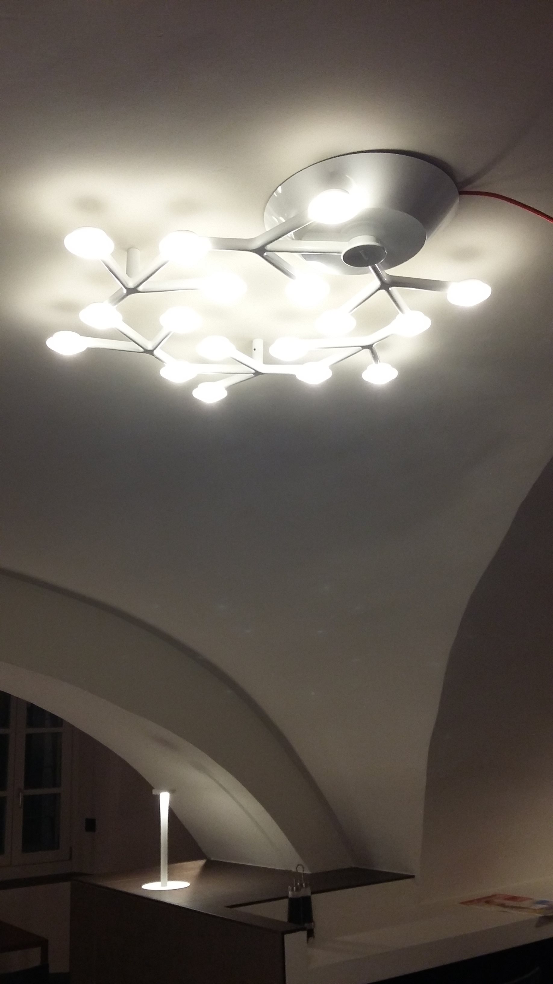 2016 年完成的室内寿司店设计-12