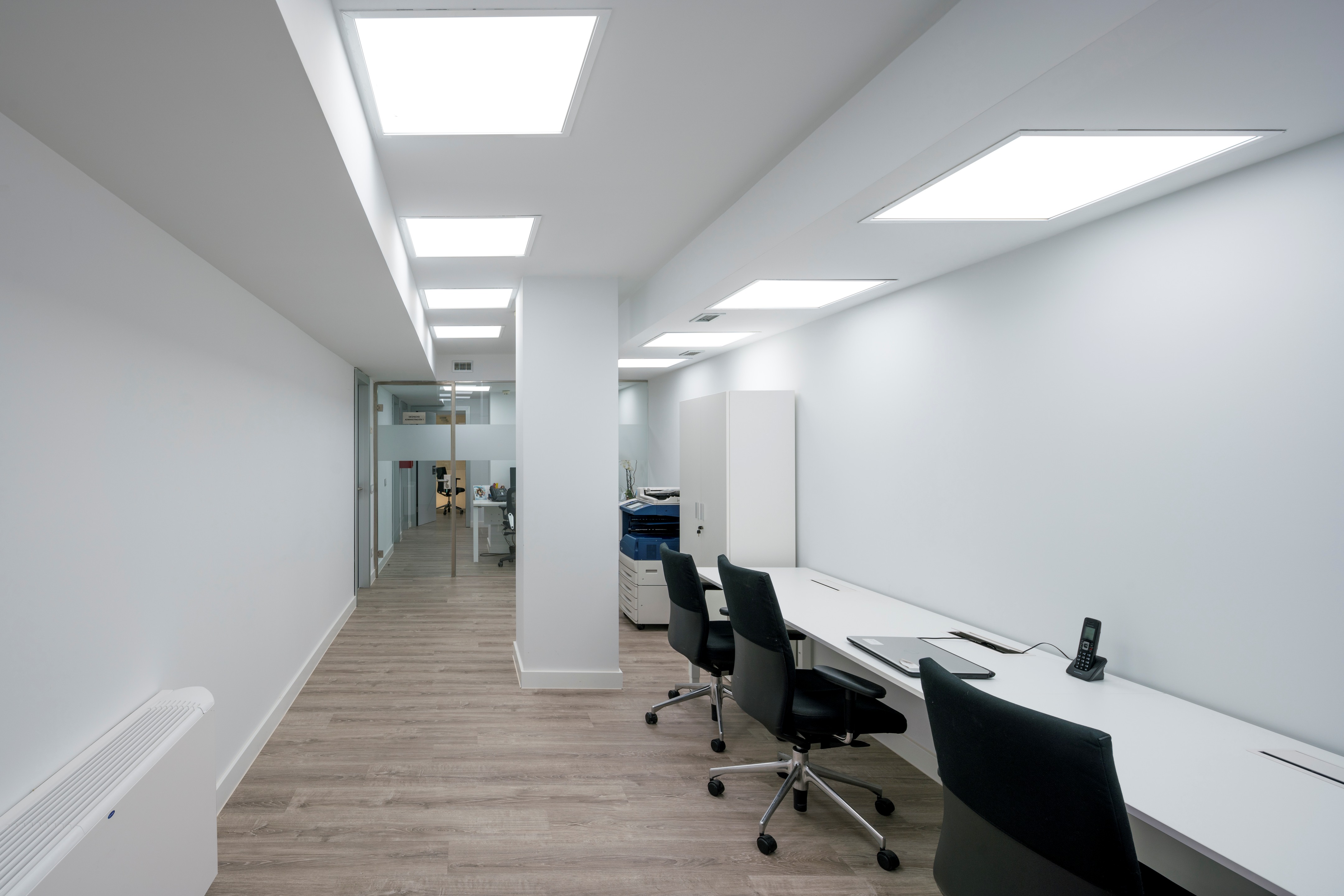 多功能康复中心 · 融入景观的城市医疗空间-27