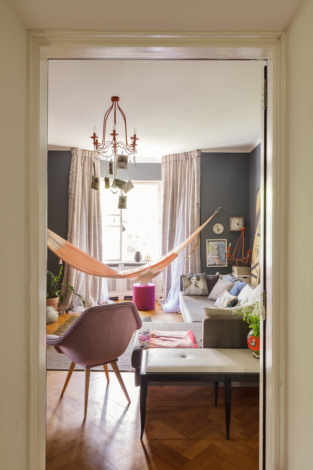 2015 年完成的《爱丽丝梦游仙境》独栋住宅室内设计案例-0