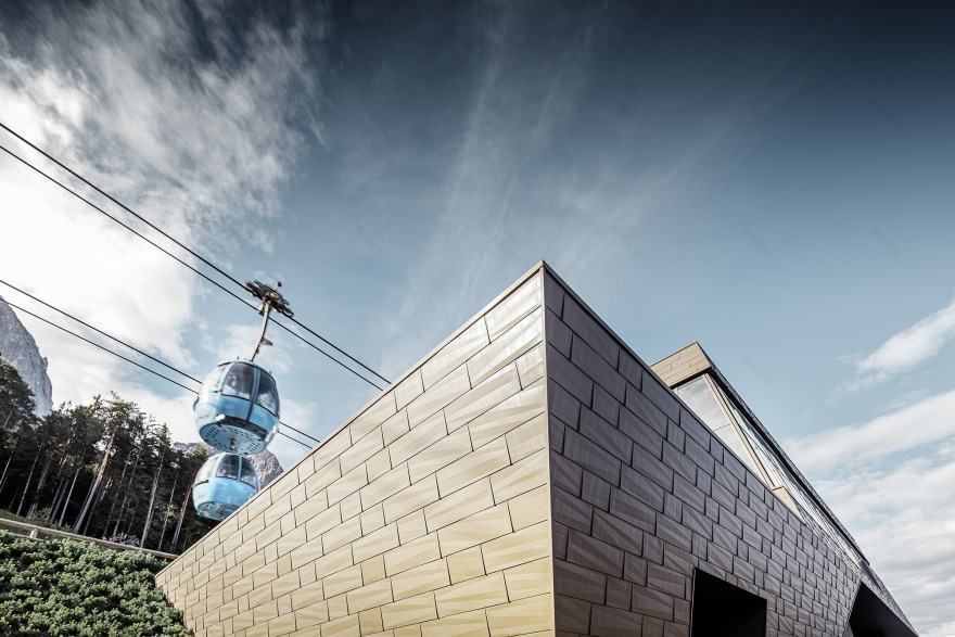 意大利阿尔卑斯山脉 Cabinovia Alpe di Siusi 休闲中心-11