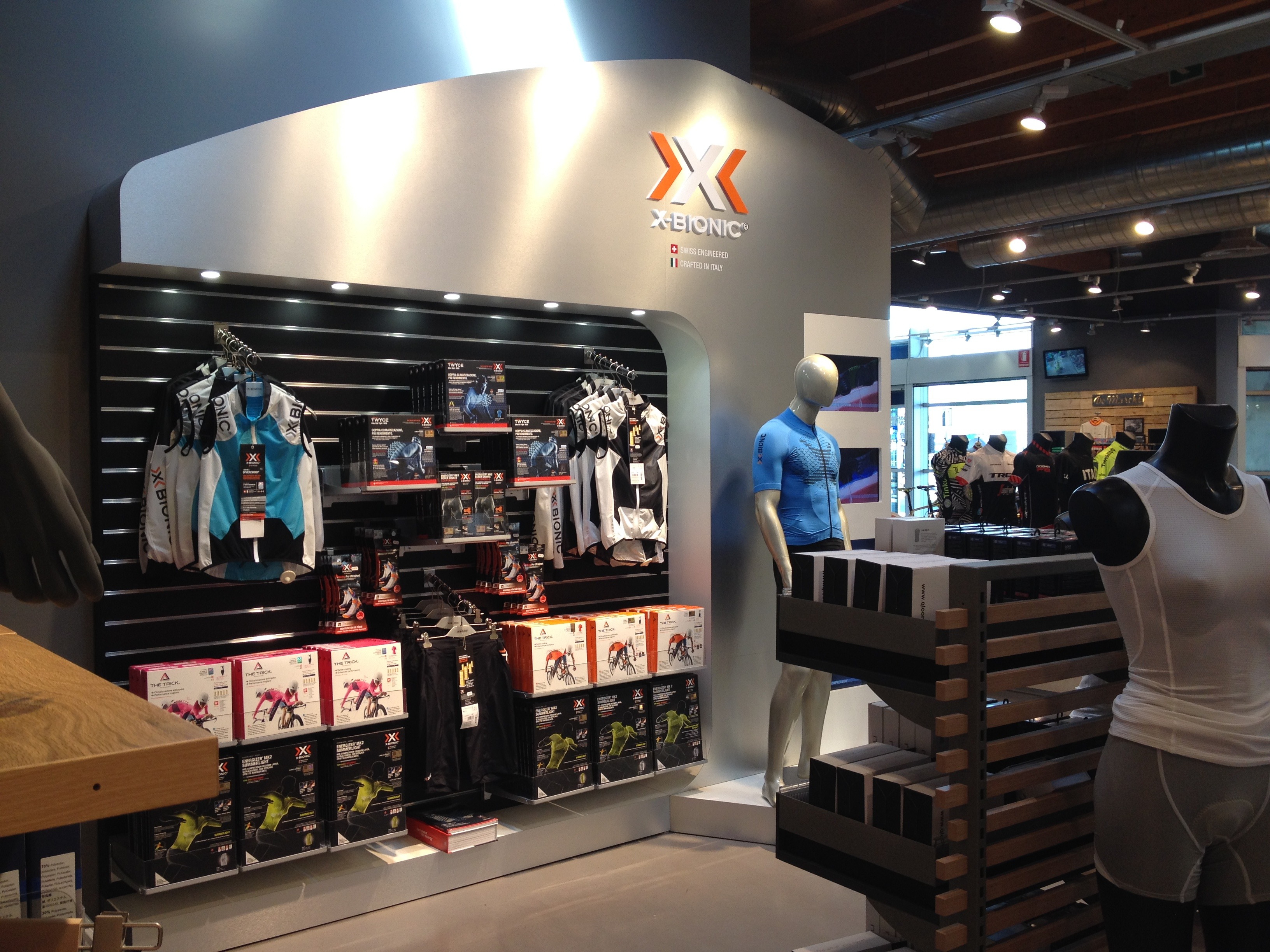 特雷维索运动中心运动员的 X 仿生显示屏·2016-4