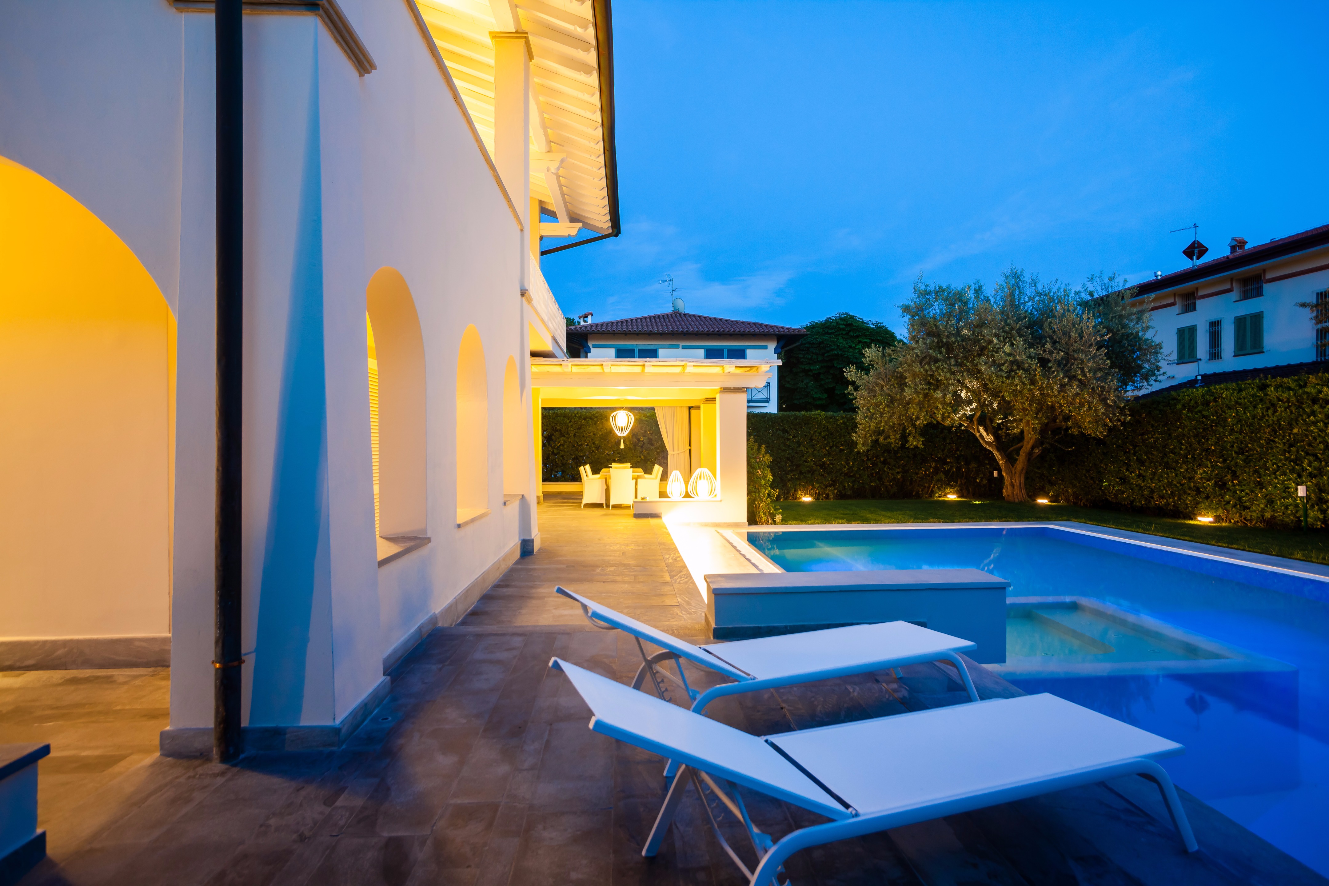 意大利海滨别墅的现代重生-1