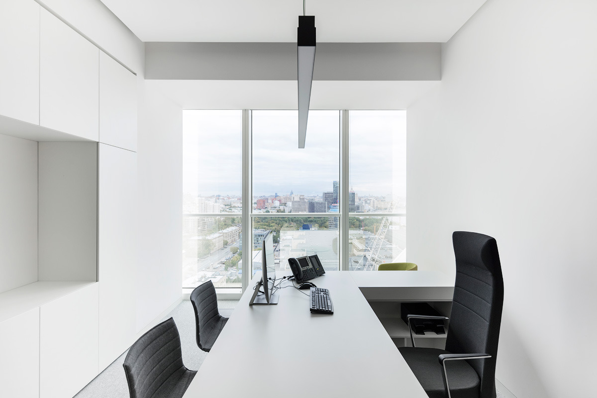 莫斯科 Alma 银行办公室 | 现代设计中的自然元素与高效功能-28