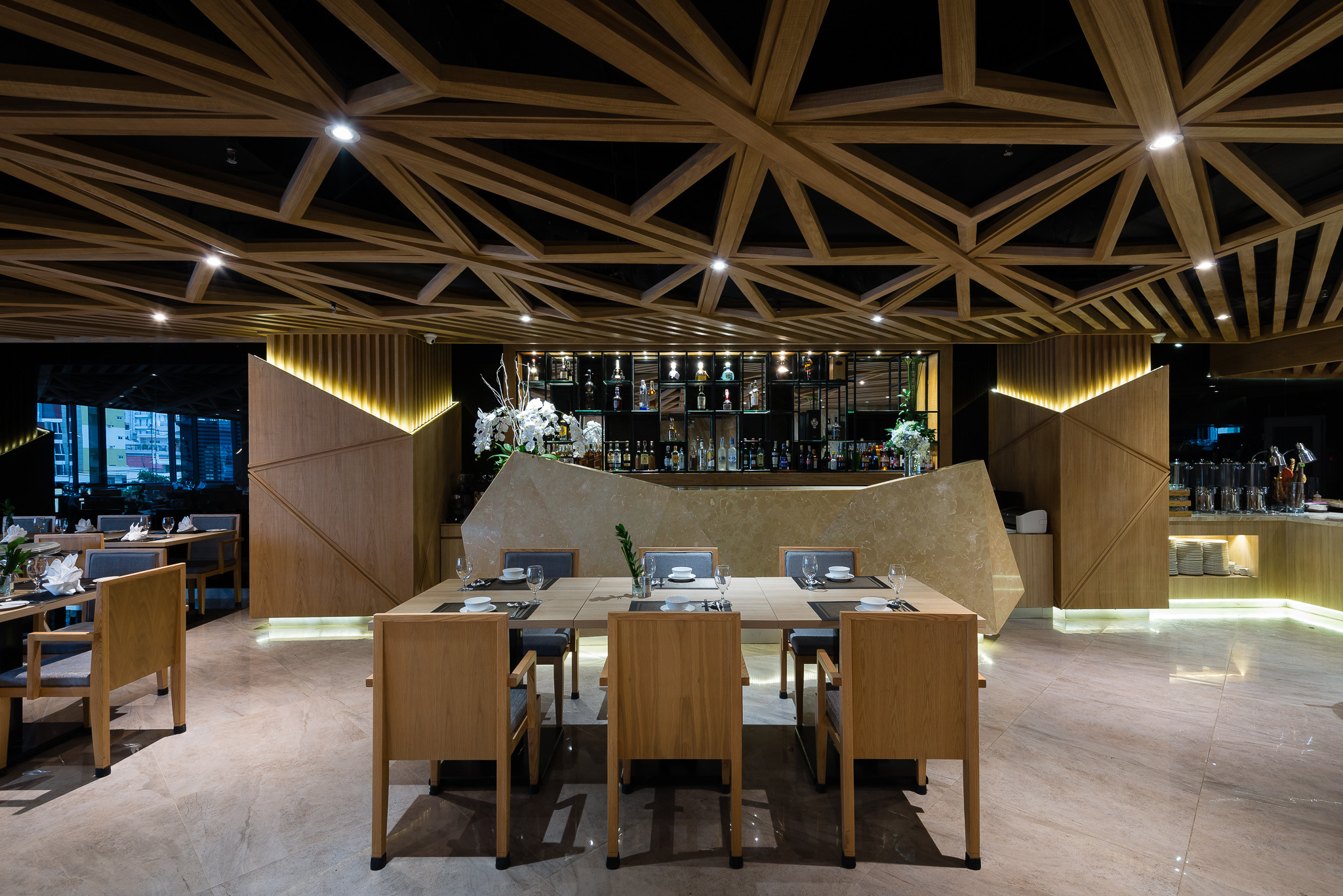 越南芽庄 Alana 酒店 | 绿意盎然的海滨度假胜地-12