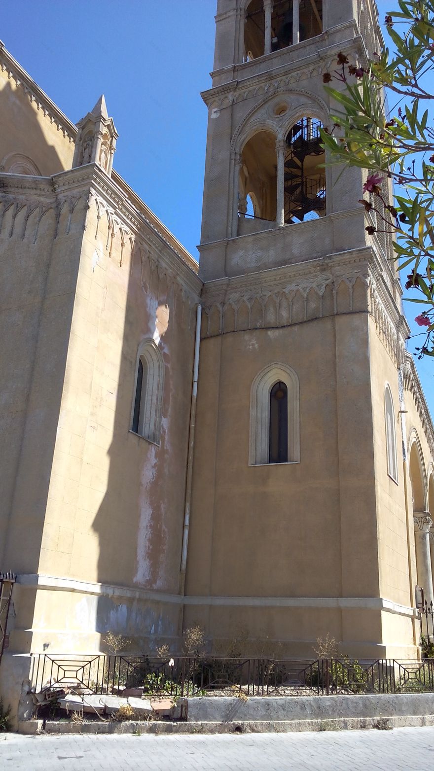 巴勒莫朱利亚娜教堂修复 · 室内设计亮点与精炼概述-10