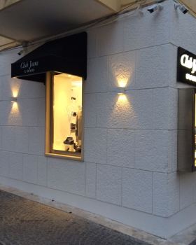 Club Jeans Uomo 照明设计