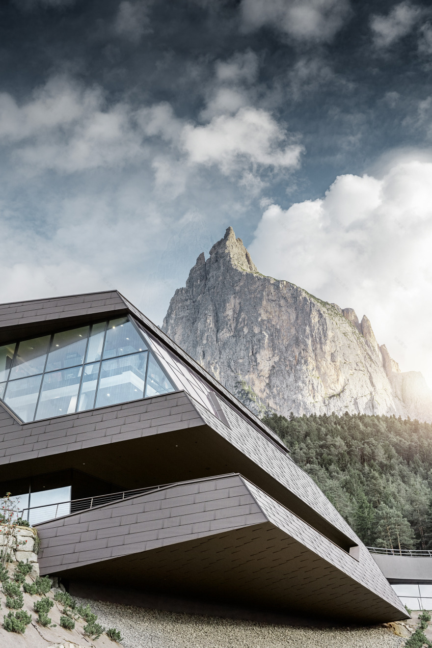 意大利阿尔卑斯山脉 Cabinovia Alpe di Siusi 休闲中心-0