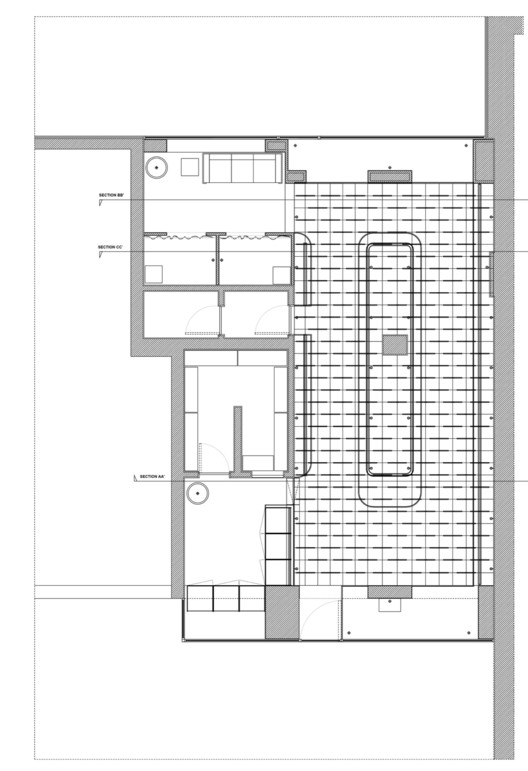 葡萄牙白色商店 · 衣架矩阵构建独特空间-22