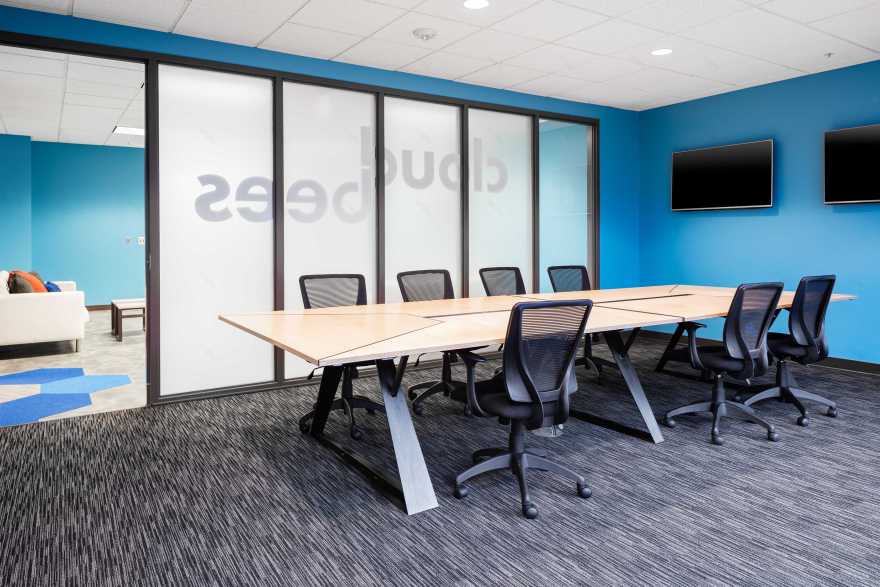 CloudBees Raleigh 办公室的活力设计-2