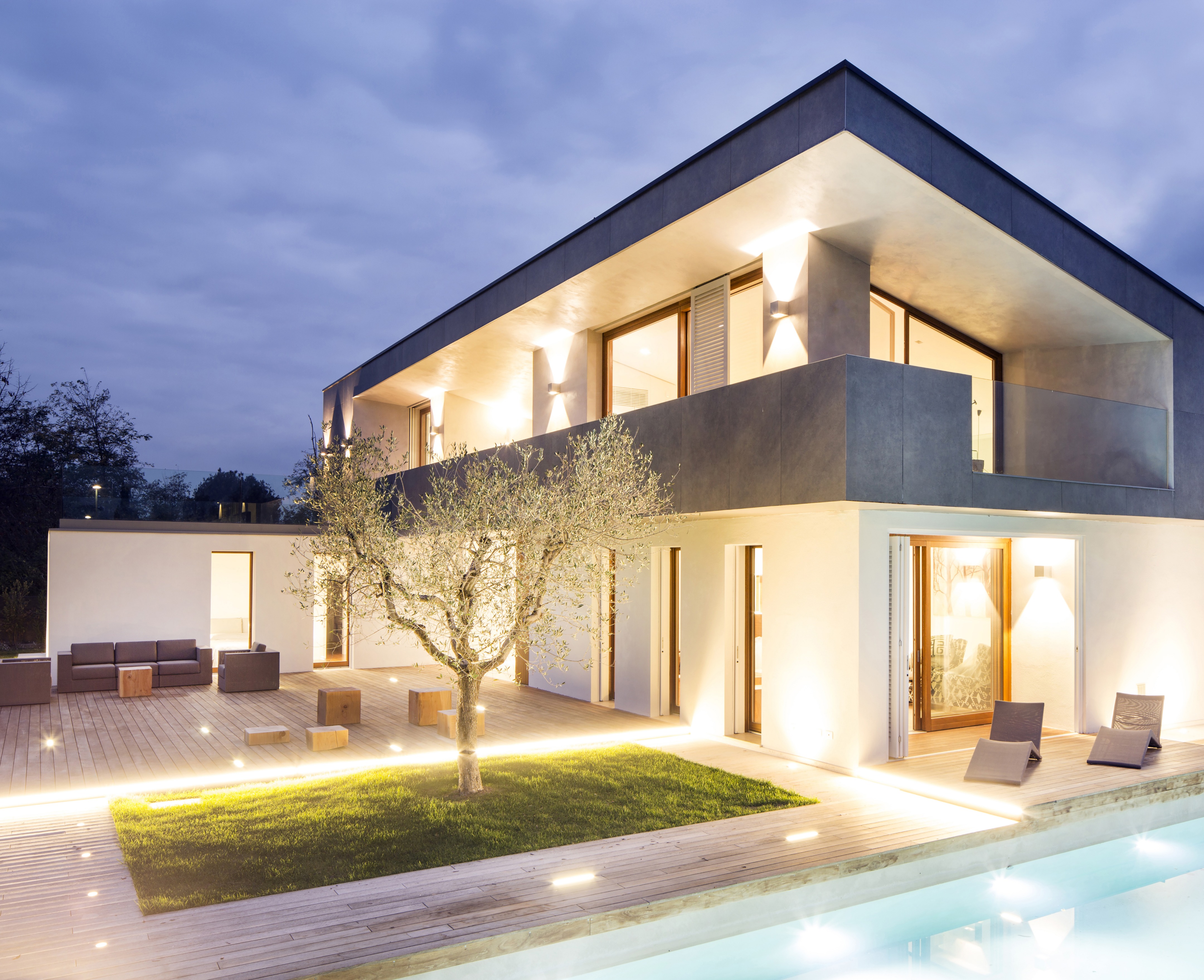 简练纯粹,自然光影交织的意大利别墅设计-23