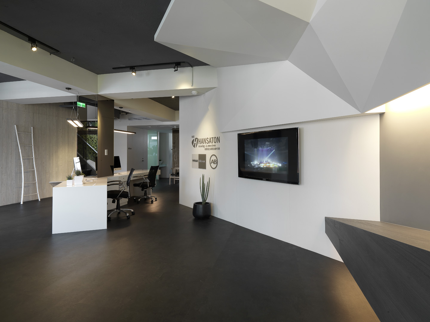 城市雨意与花季——助听器诊所诗意空间设计-26