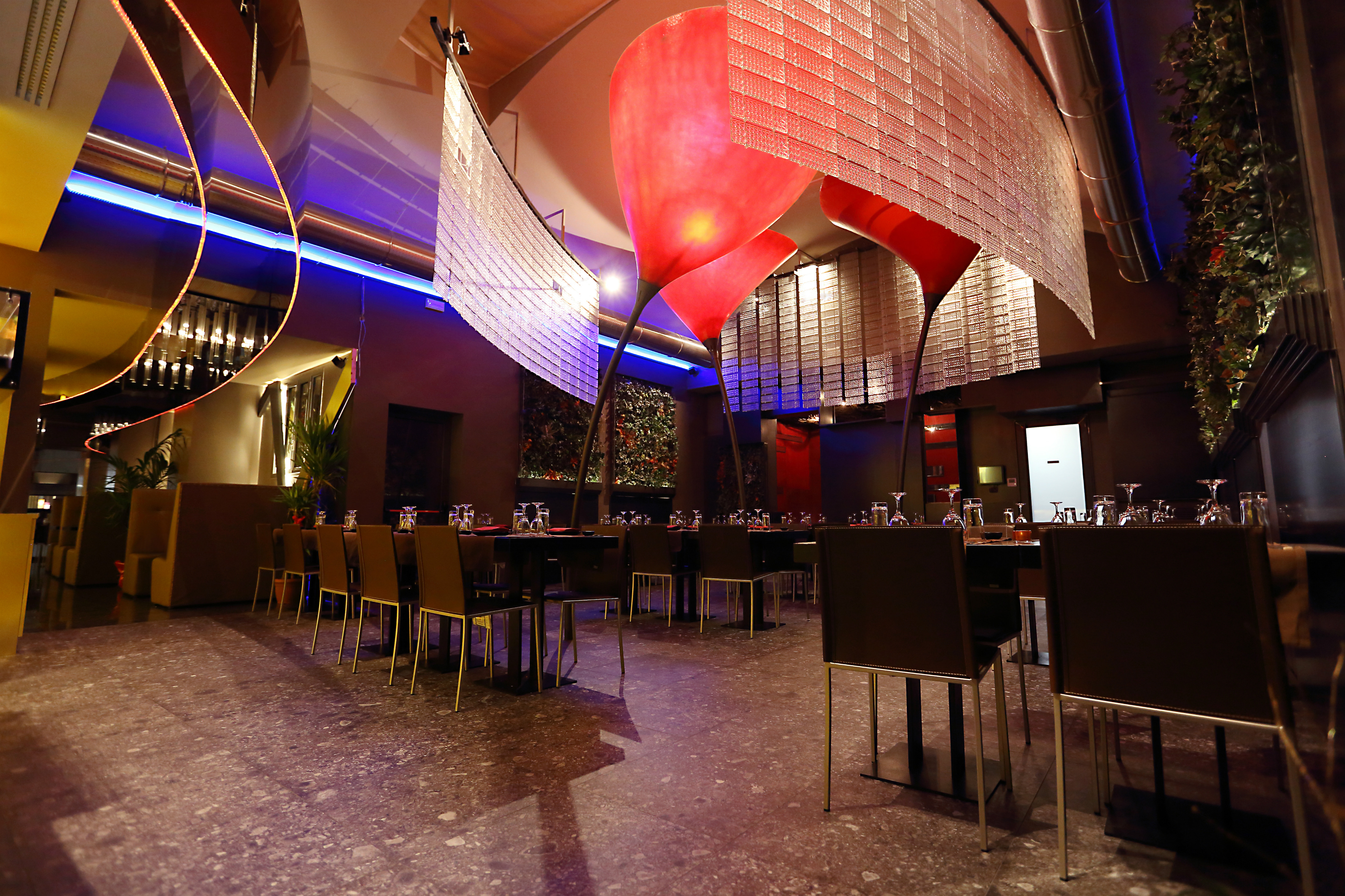 惊艳米兰的“KANJI LIGHT”融合餐厅-4