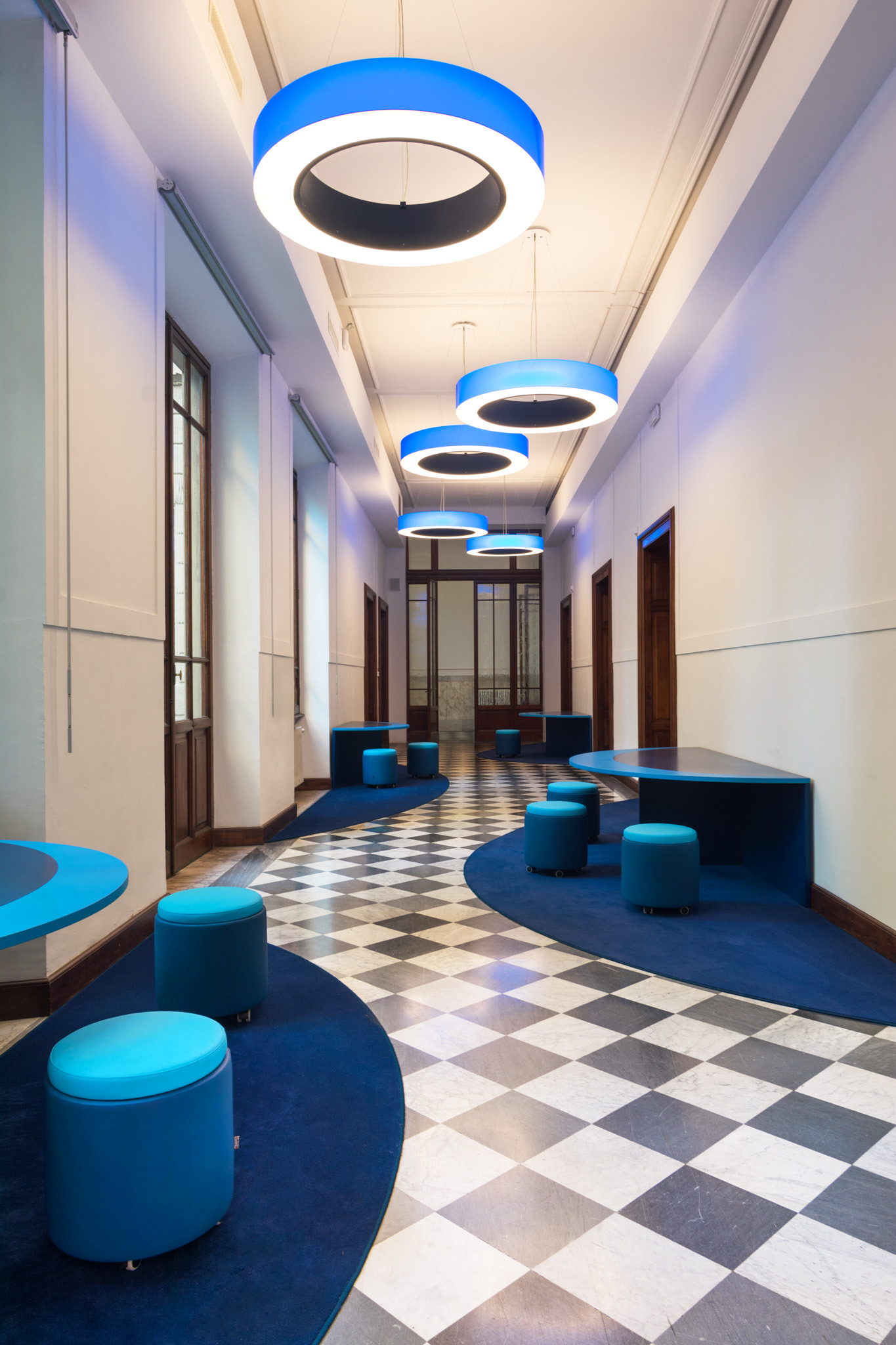 佛罗伦萨 OIC 公司总部翻新-7