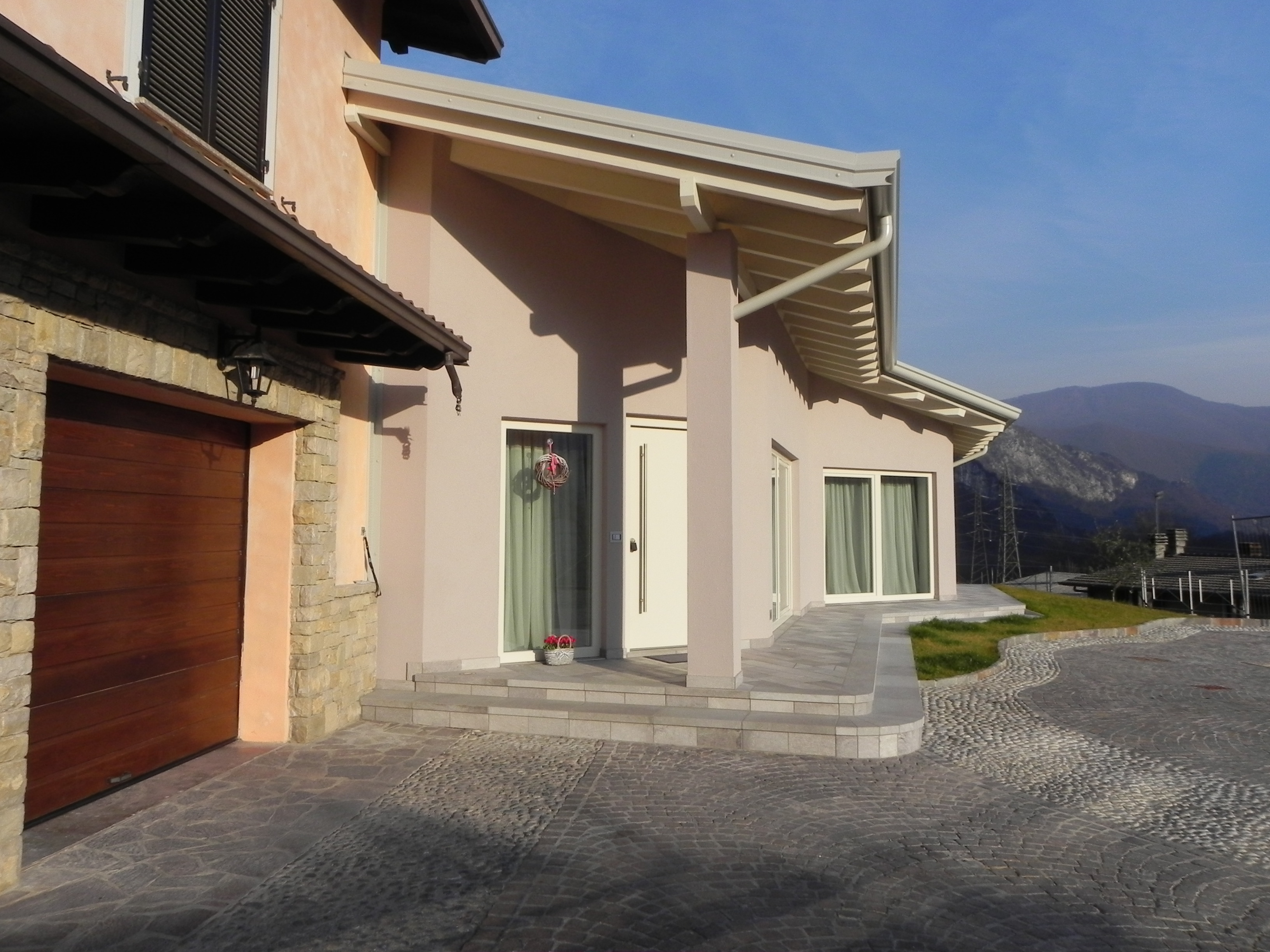 融合传统与现代的意大利木质别墅-1