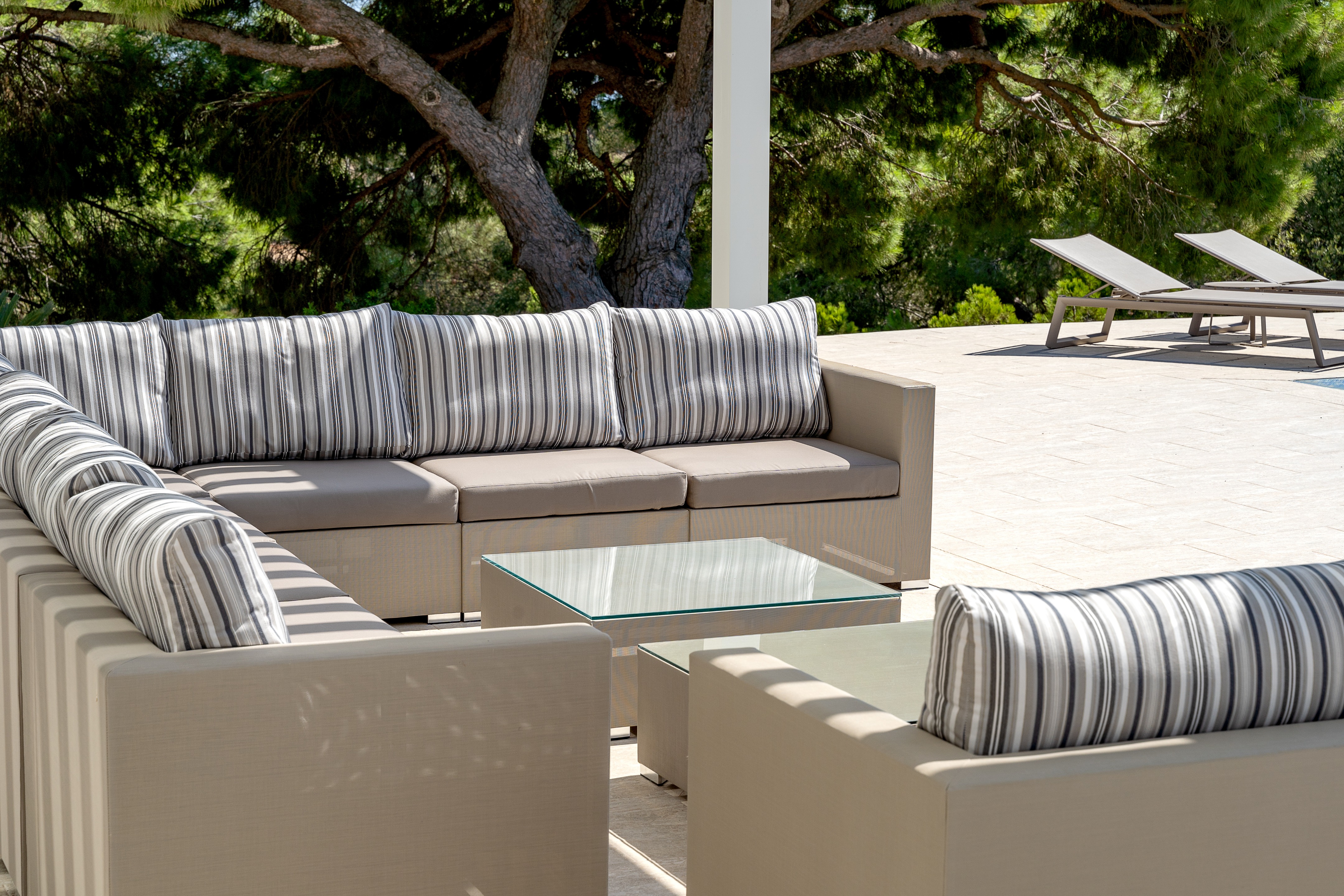 Simple Taste 团队打造的金色眼睛别墅室内设计-28