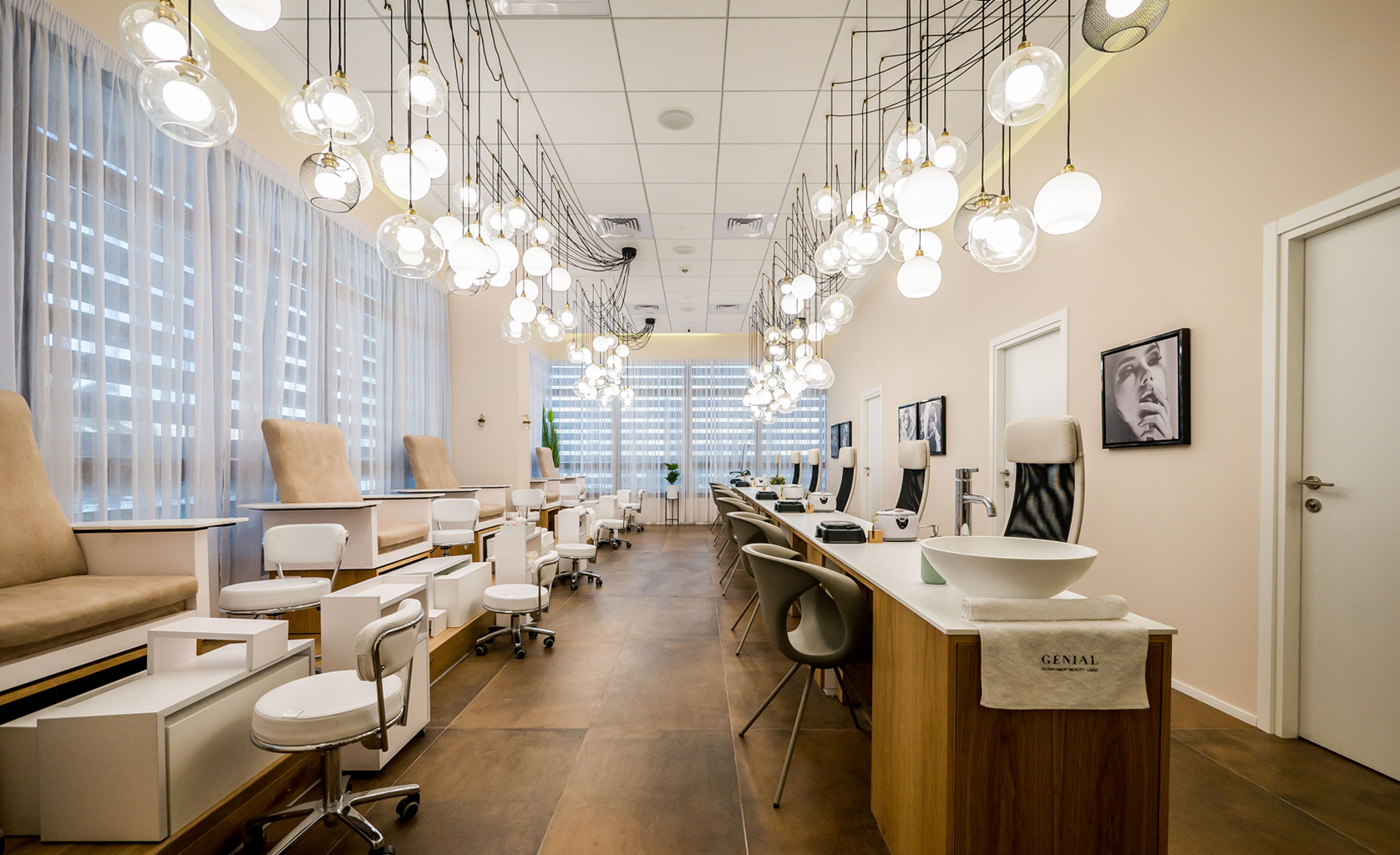 简约时尚的以色列美容沙龙设计-10