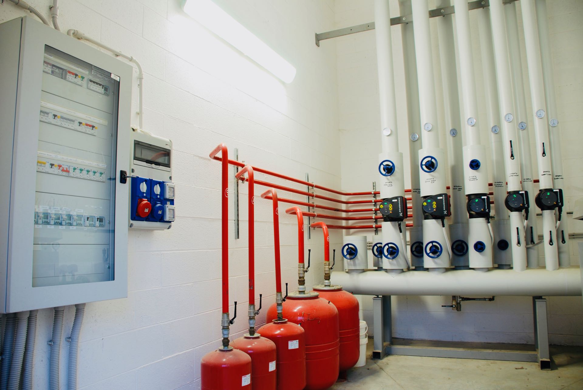 意大利 Polmac 公司总部工厂室内设计案例-48