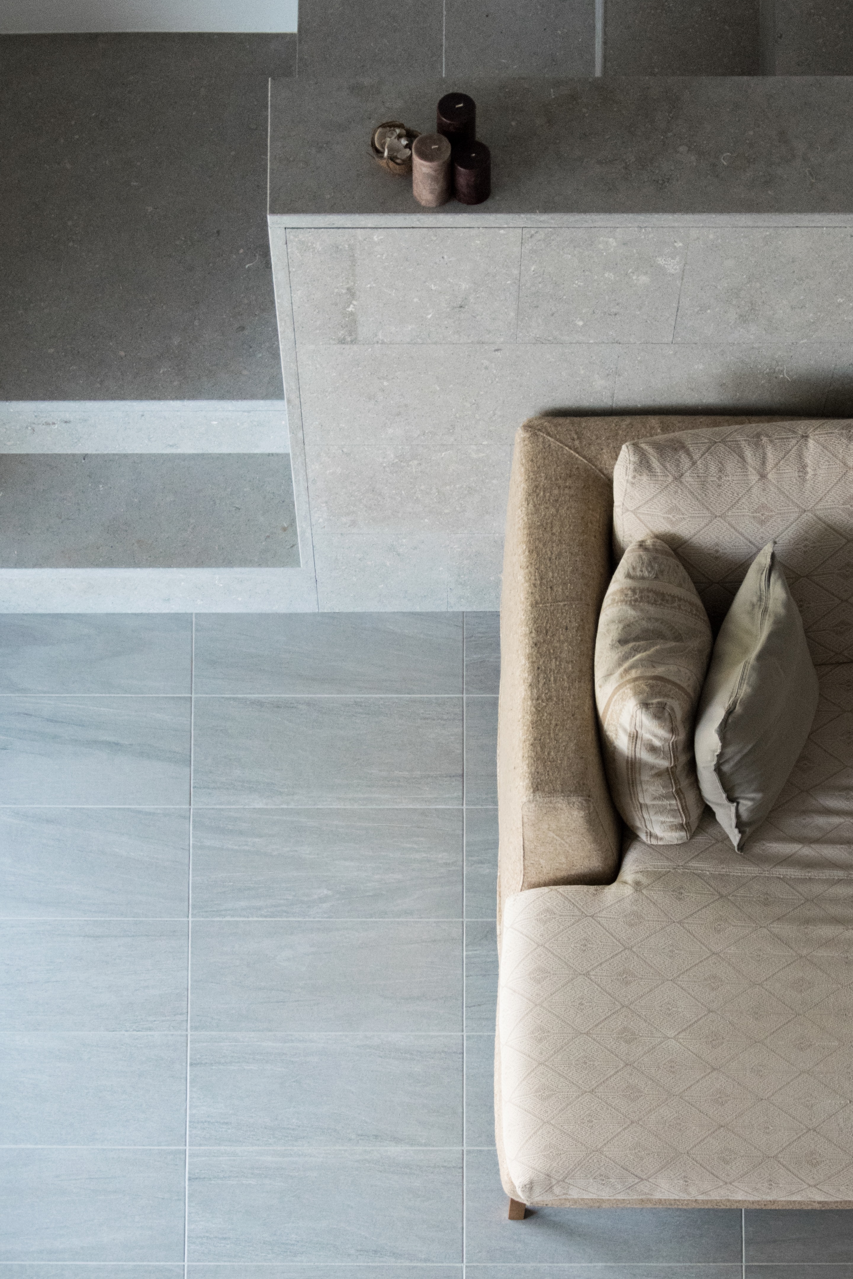 意式乡村现代家居,双高空间与户外融合-6