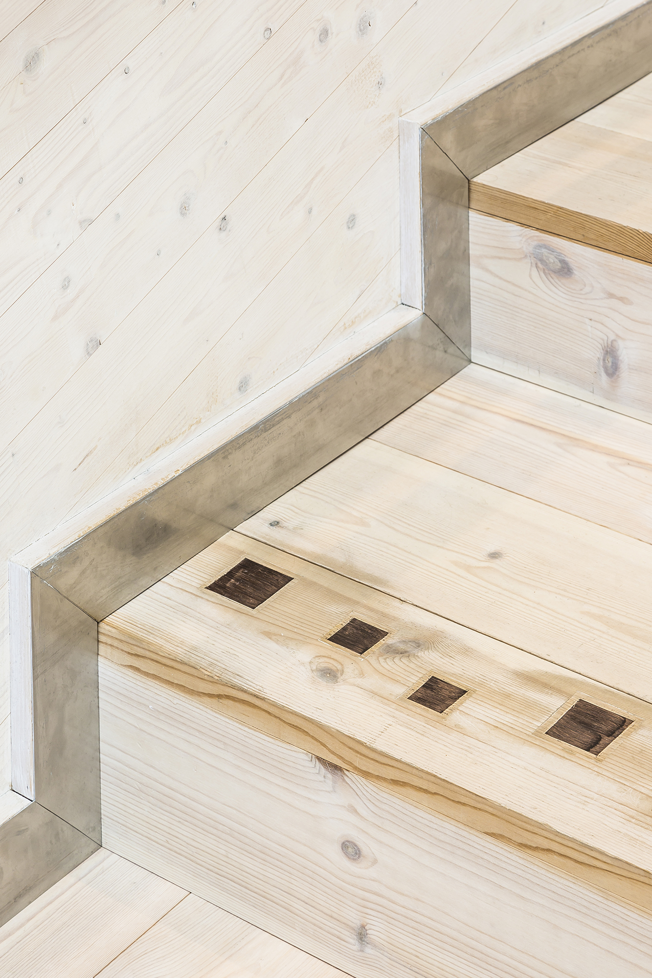 布林克斯柯兰学校——绿色环保、安全舒适的教育环境-14